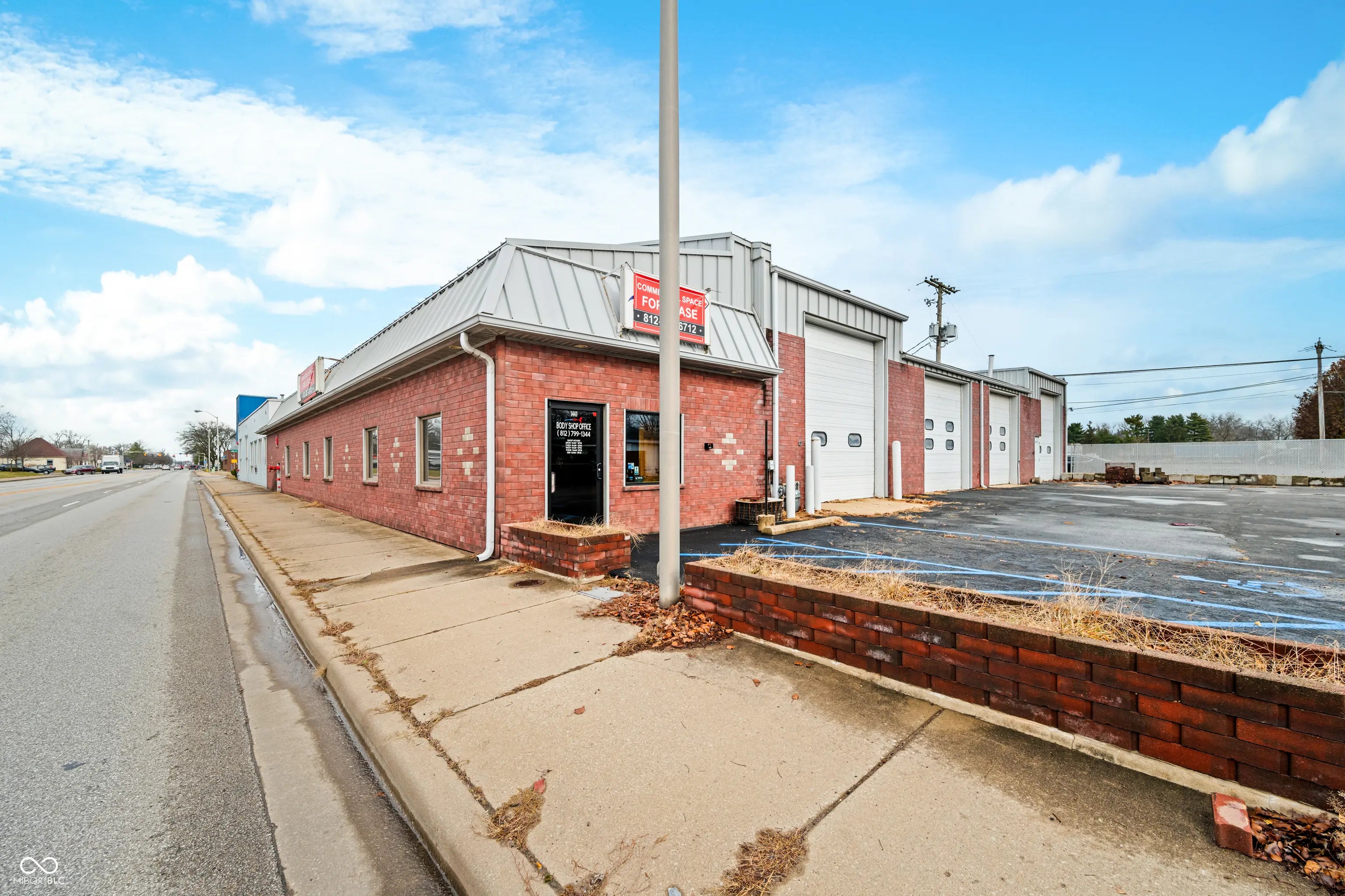 Photo of 1441 Central Avenue Columbus, IN 47201