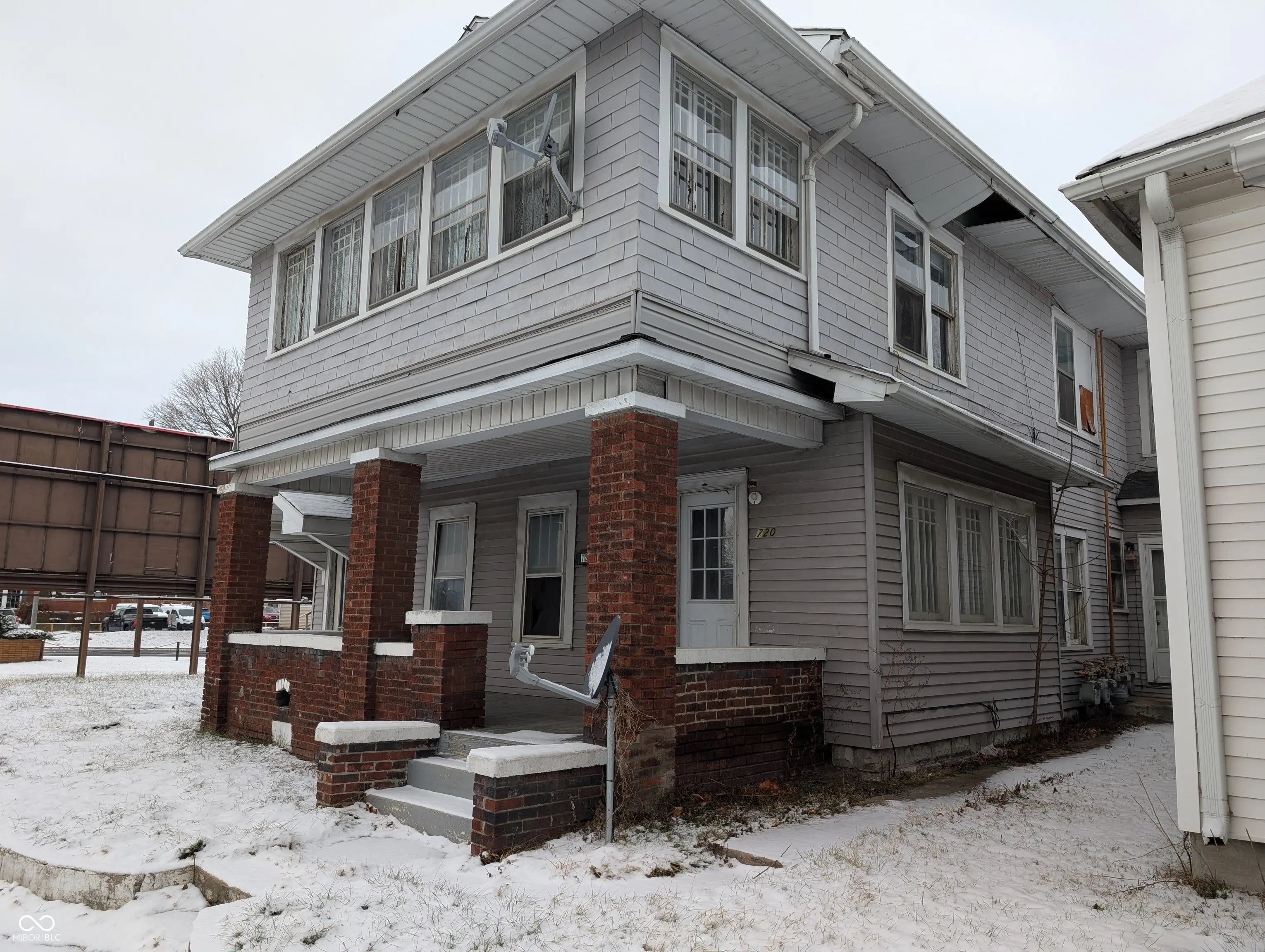 Photo of 720 W Jackson Street Muncie, IN 47305