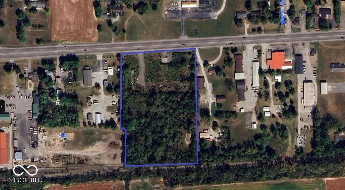 Photo of 3727 W Us Highway 40 Greenfield, IN 46140