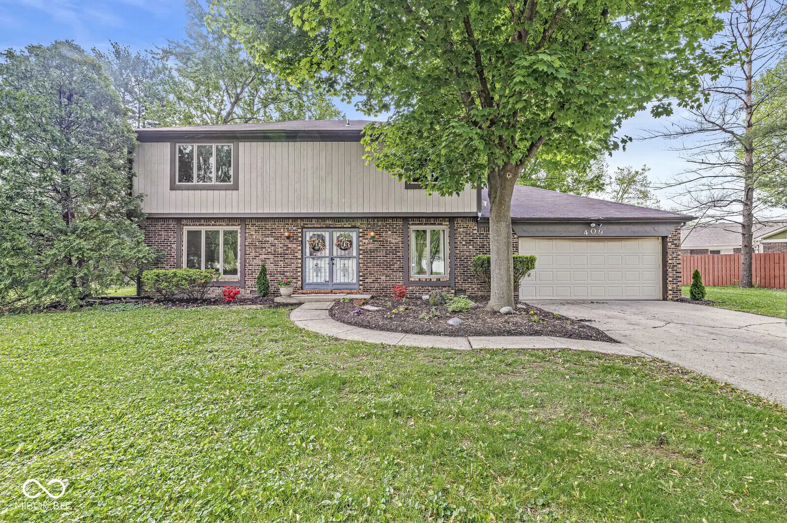 Photo of 409 Lansdowne Road Indianapolis, IN 46234