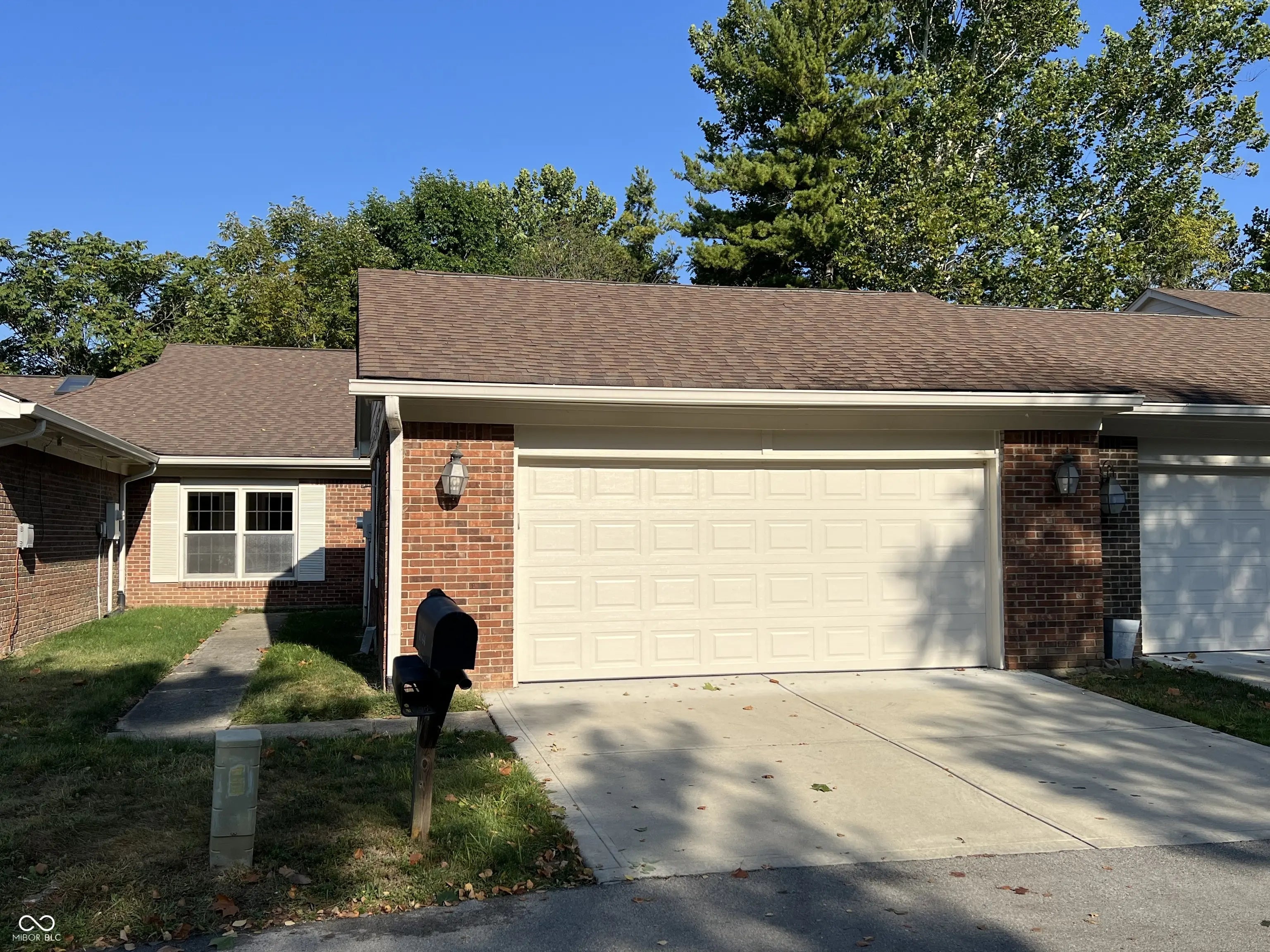 Photo of 4944 Windridge Drive Indianapolis, IN 46226
