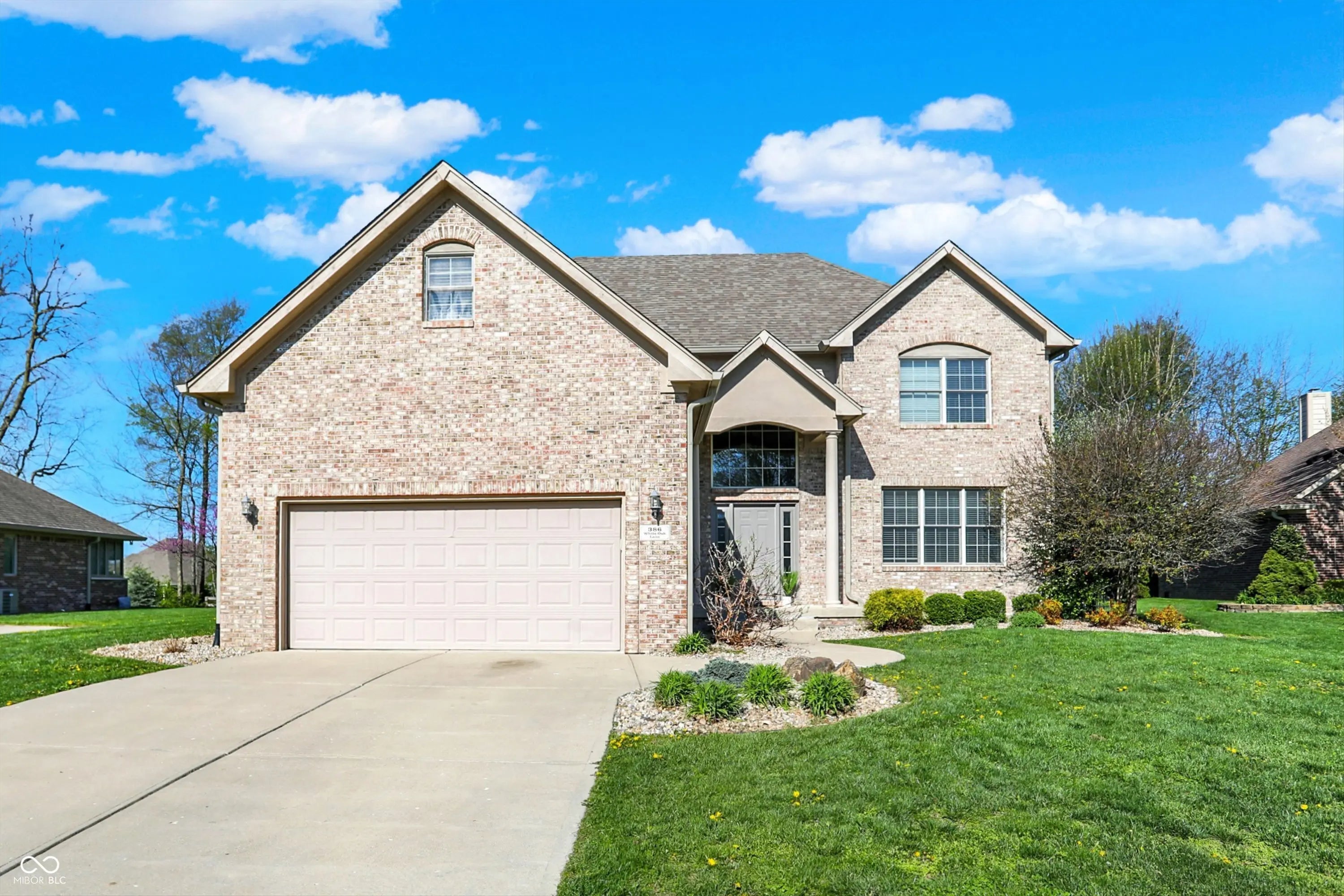 386 White Oak Lane, Greenwood