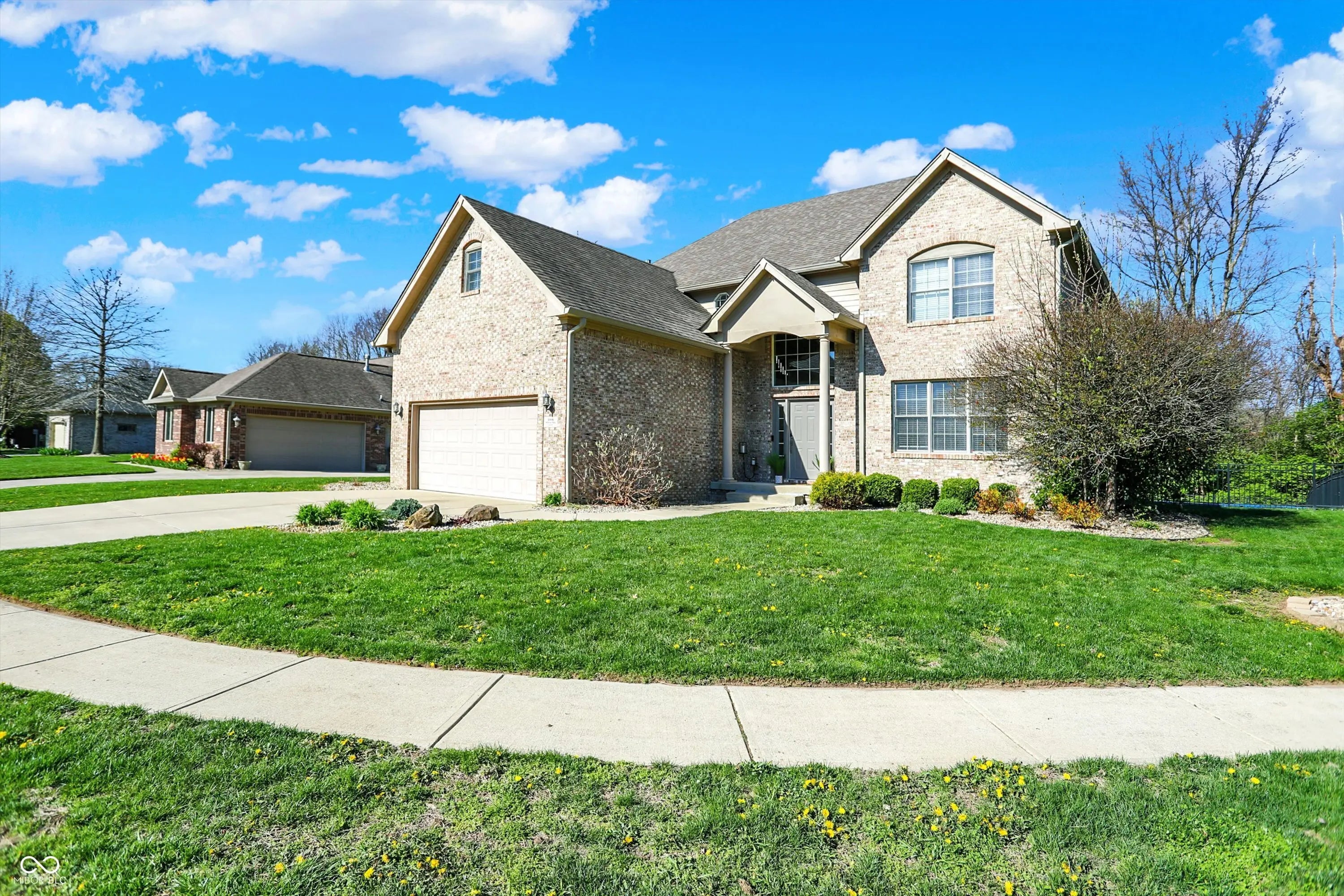 386 White Oak Lane, Greenwood