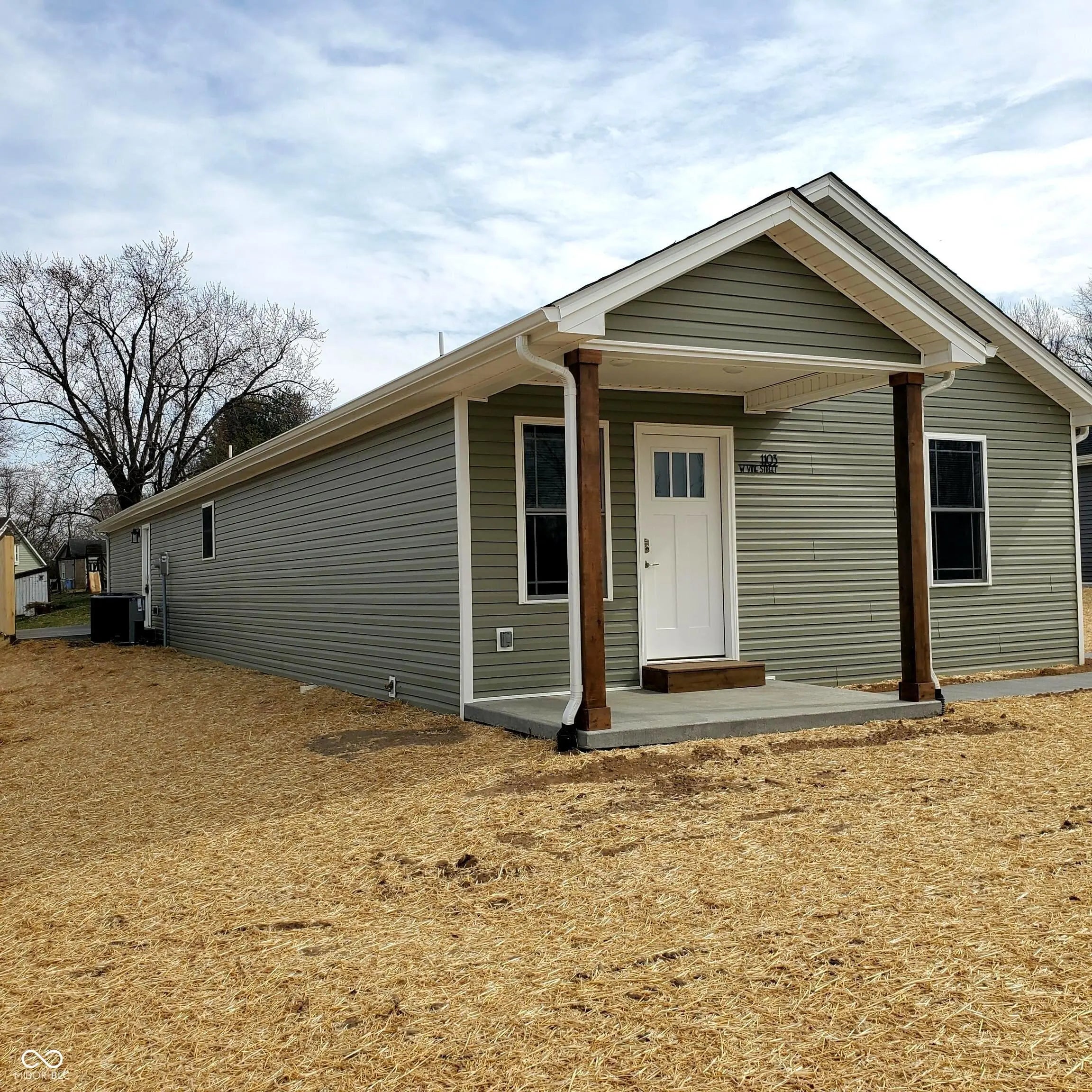 Photo of 1103 W Vine Street Brownstown, IN 47220