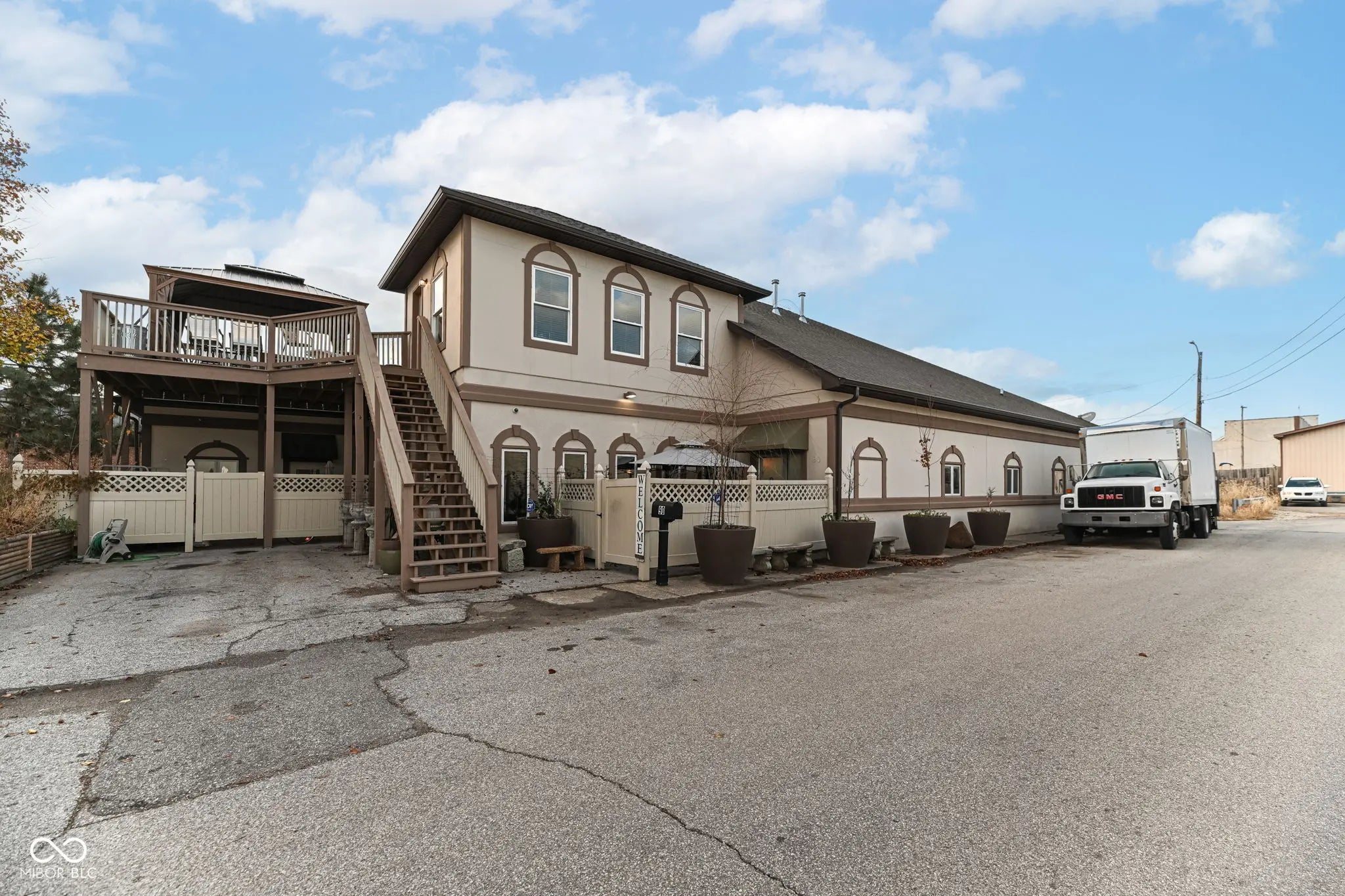 90 N Mckinley Street, Greenwood