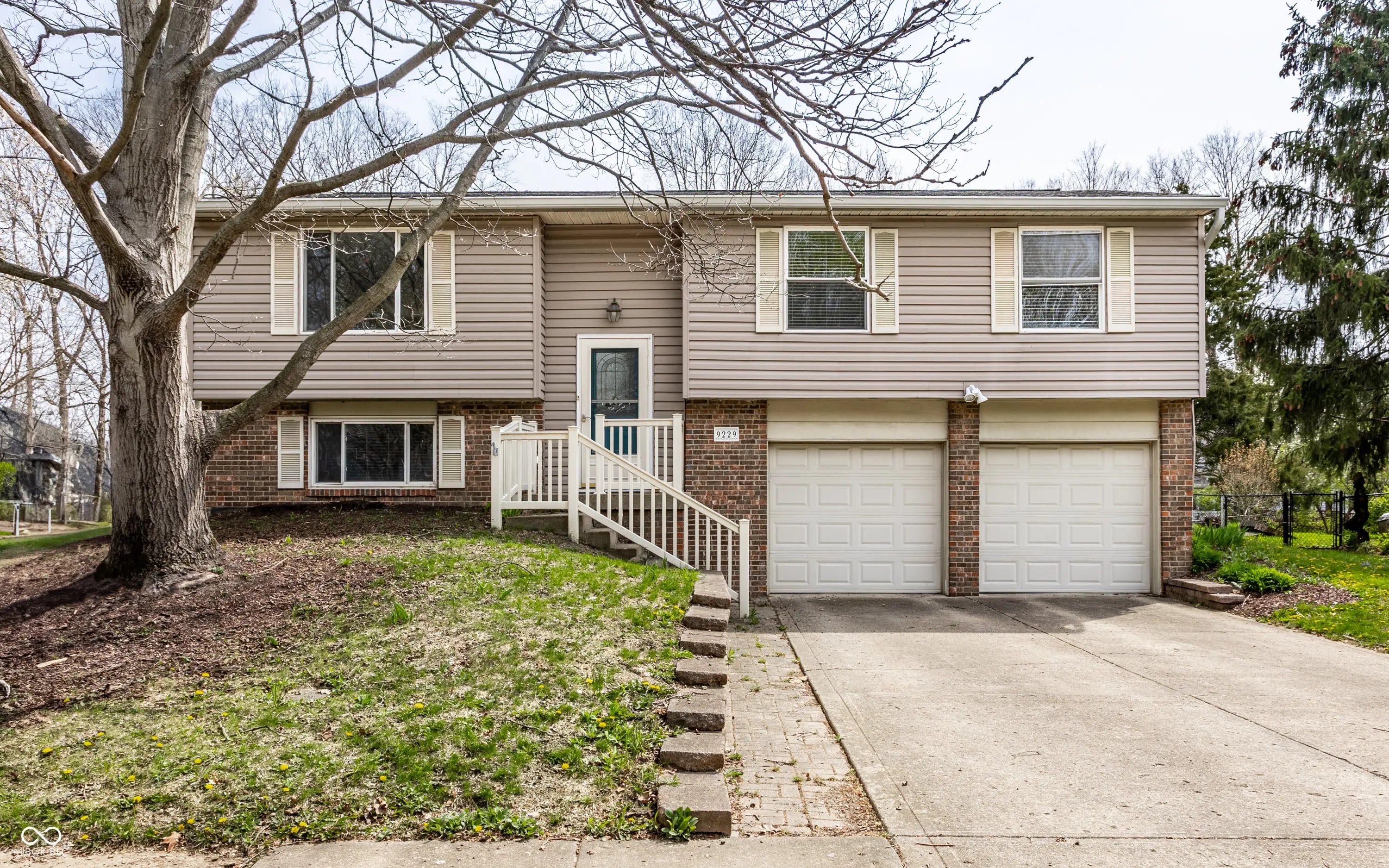 9229 Thrushwood Lane, Indianapolis