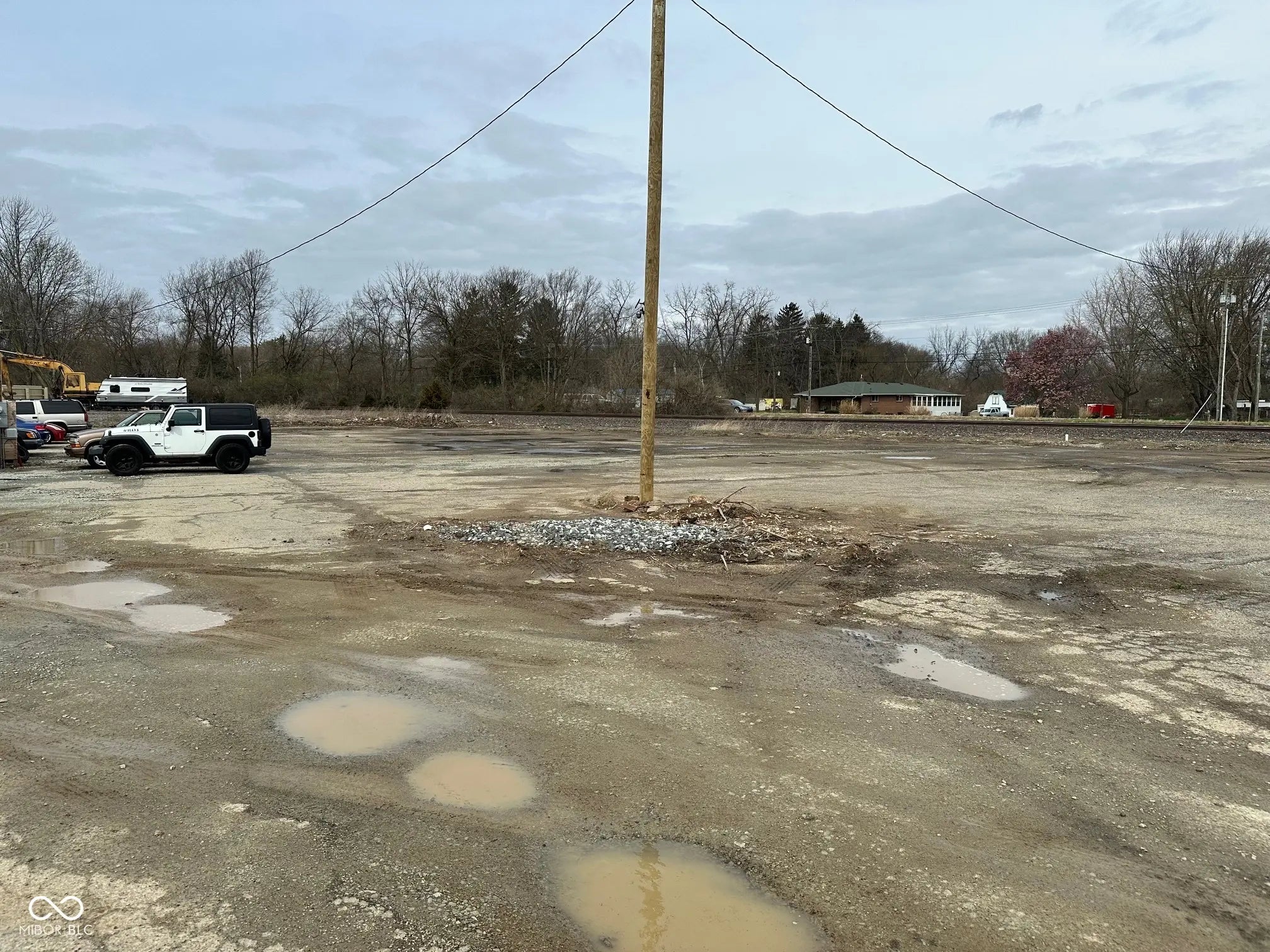 Photo of 4998 E St. Rd. 67 Chesterfield, IN 46017