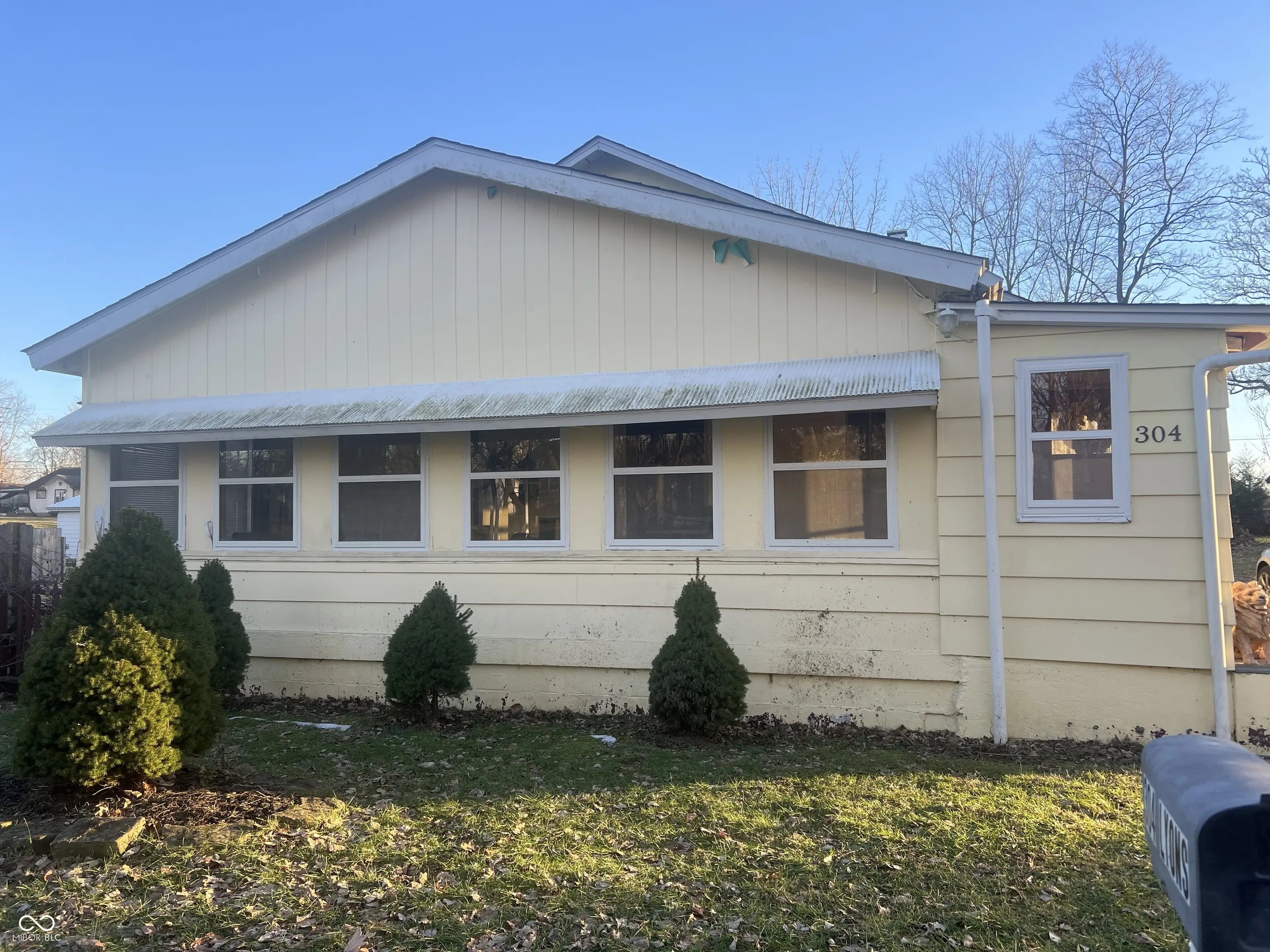 Photo of 304 E Vine Street Mitchell, IN 47446