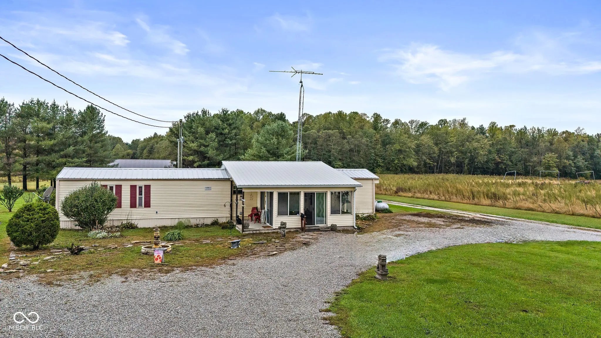 Photo of 10425 S County Road 800 W Paris Crossing, IN 47270