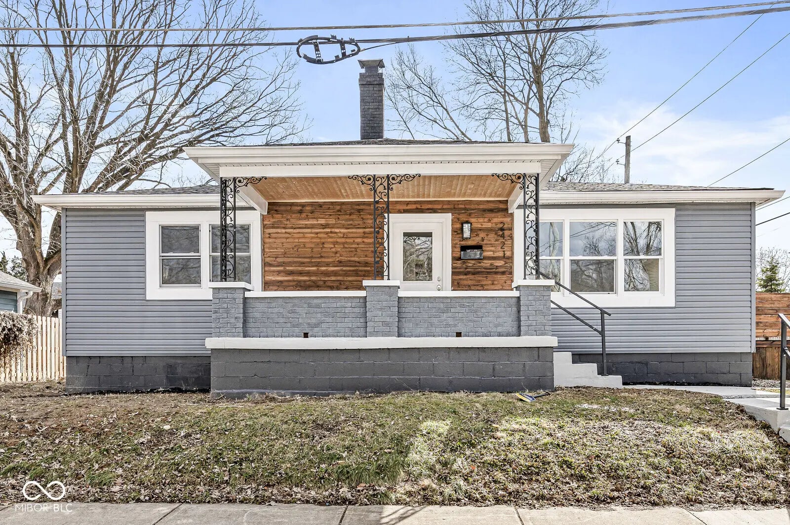 2421 E 11th Street, Indianapolis