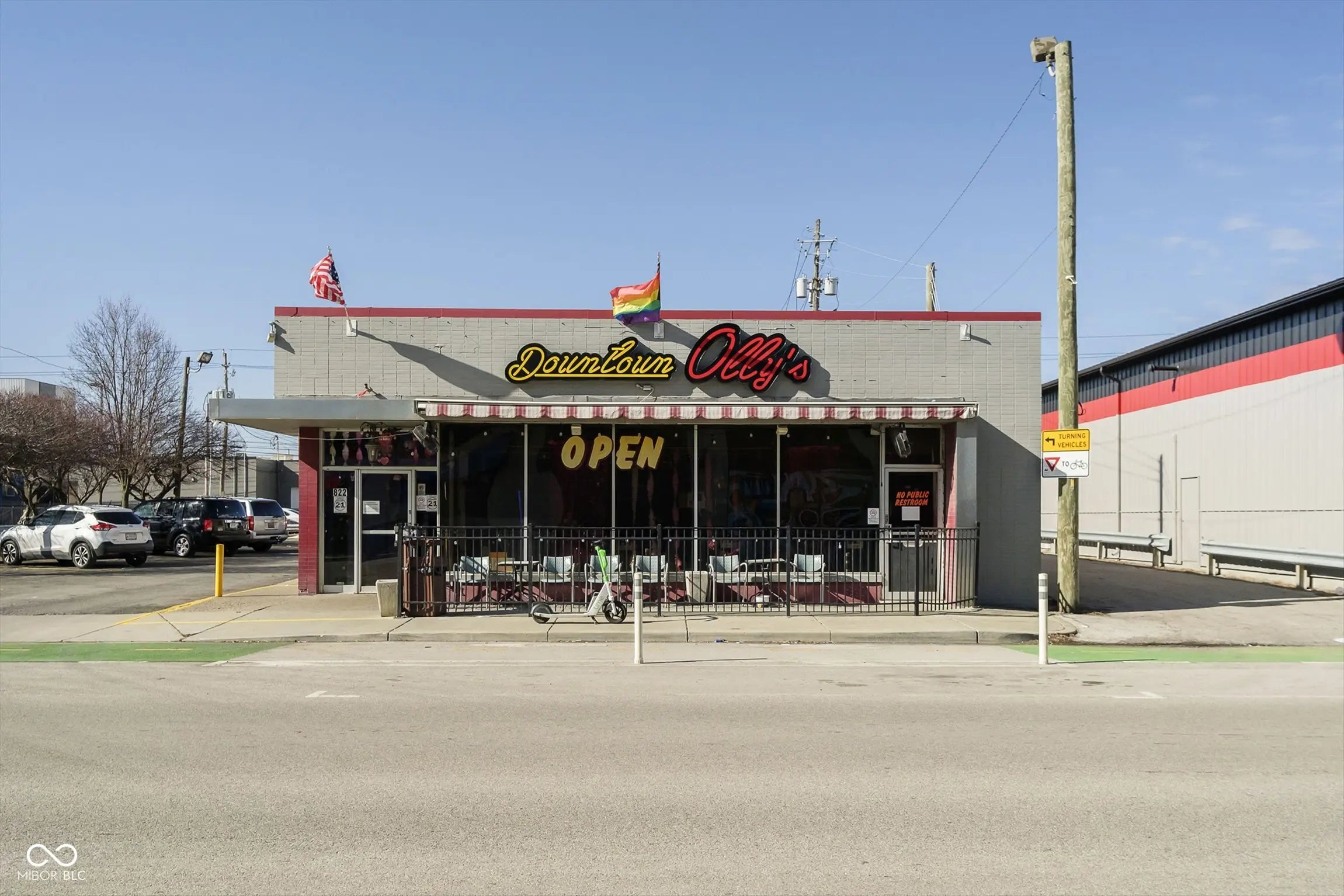 Photo of 822 N Illinois Street Indianapolis, IN 46204