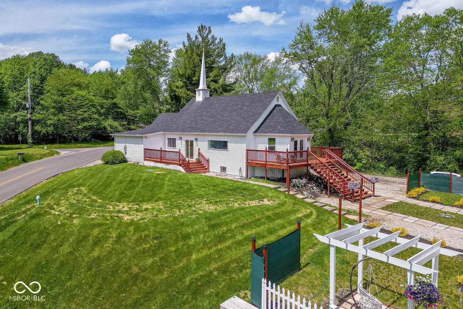 7425 S Harmony Road, Bloomington