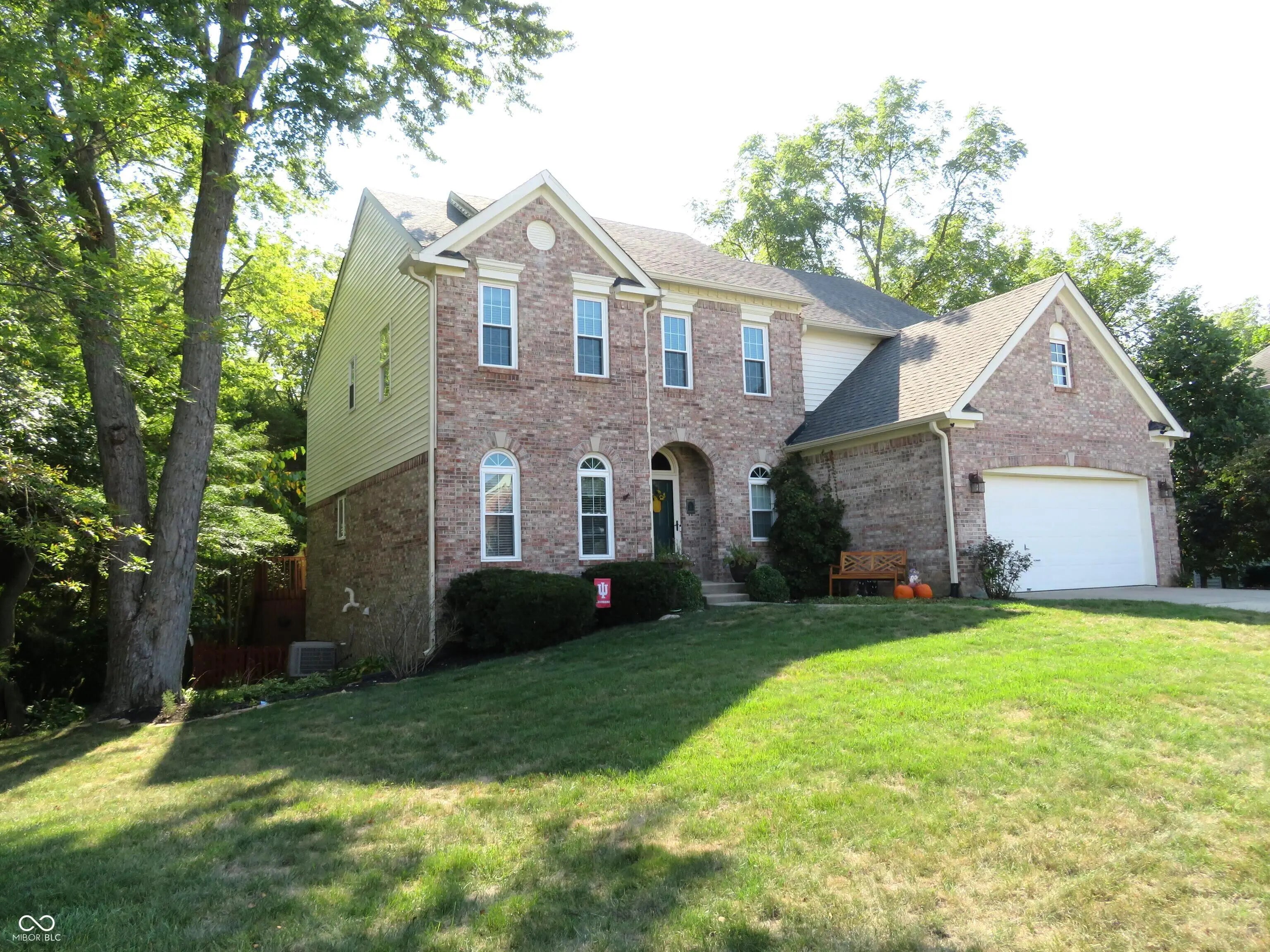 1829 Bentbrook Drive, Avon
