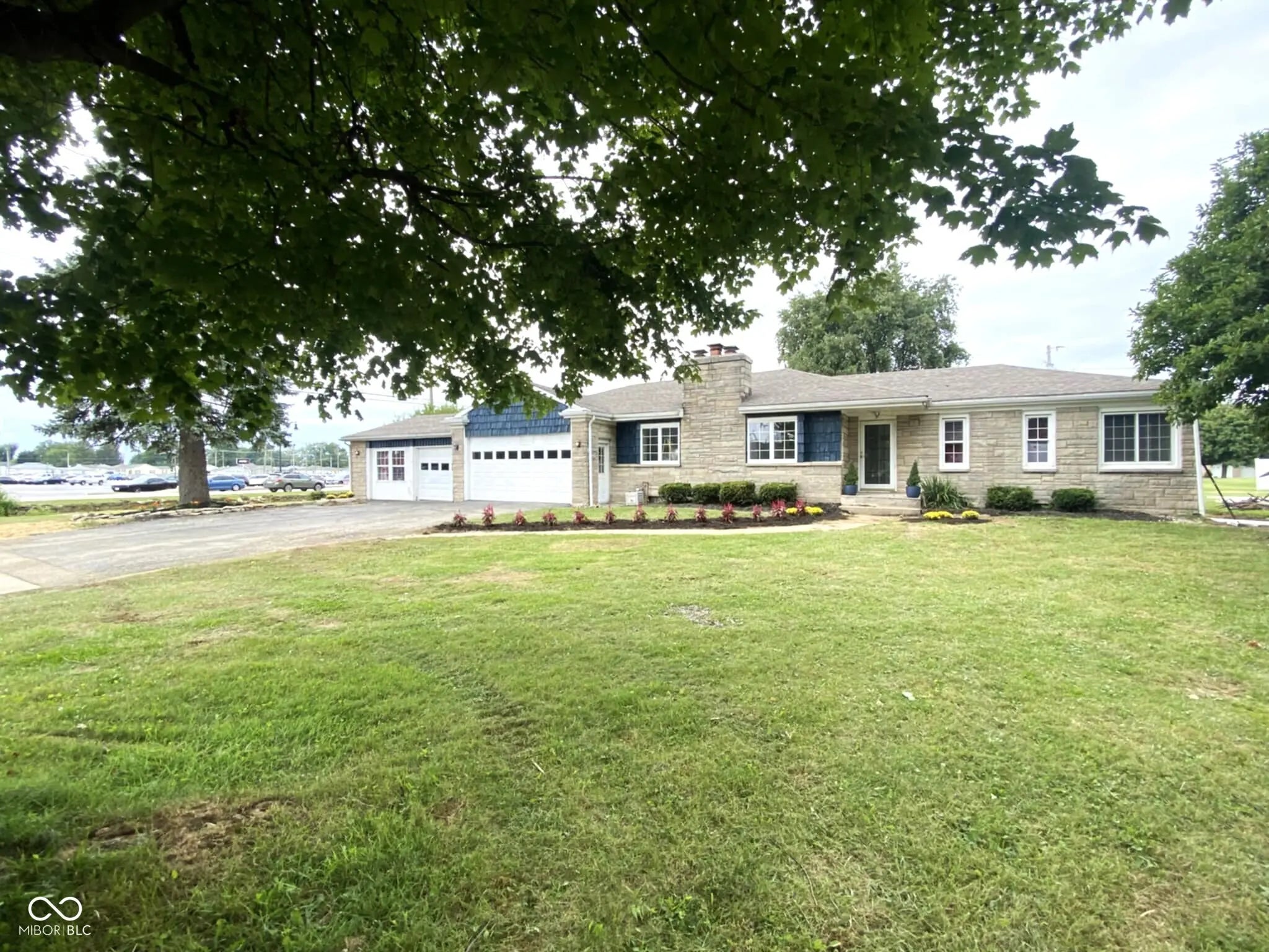 406 E Kessing Drive, Greensburg