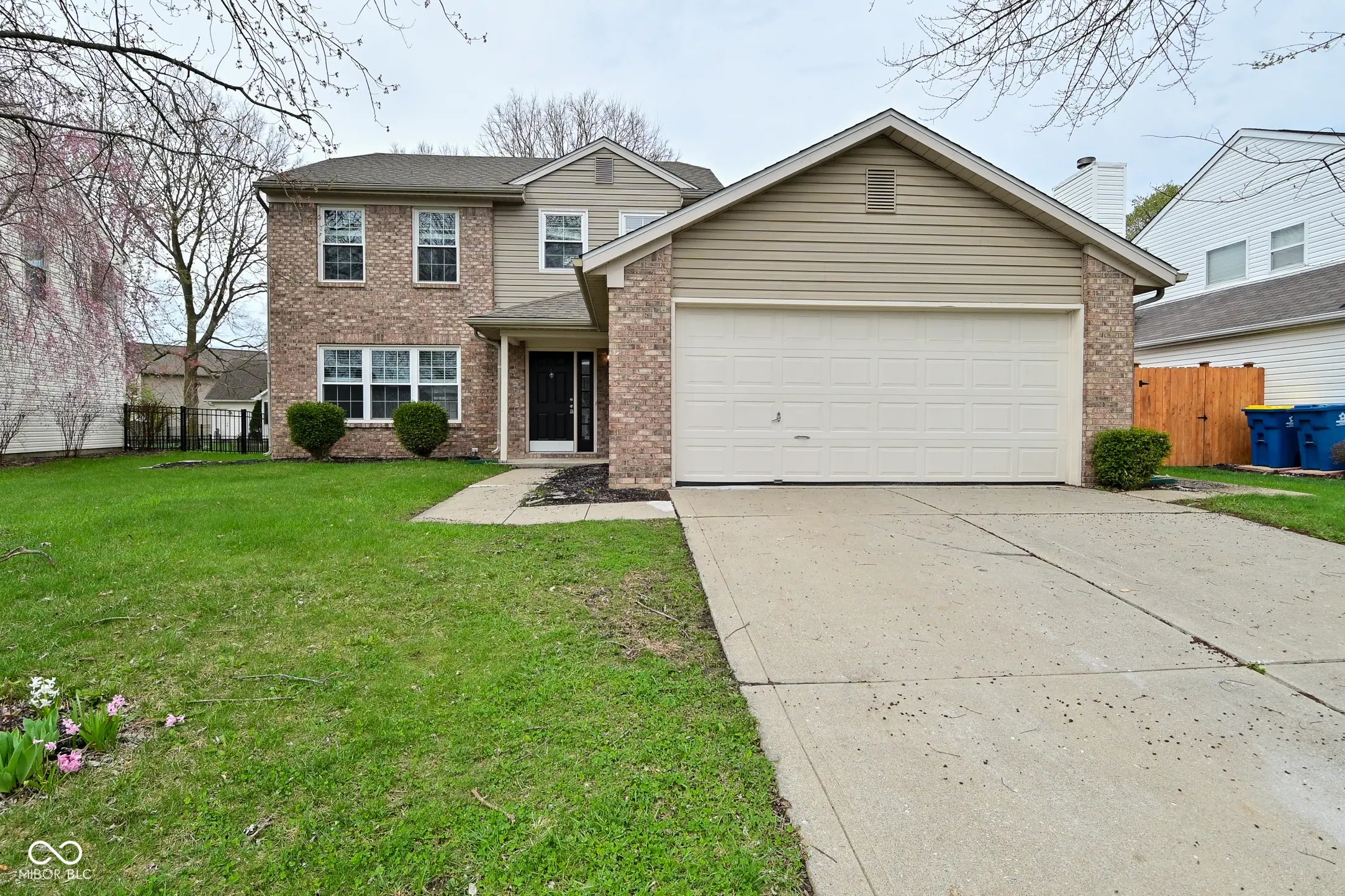9685 Glowing Flame Drive, Fishers