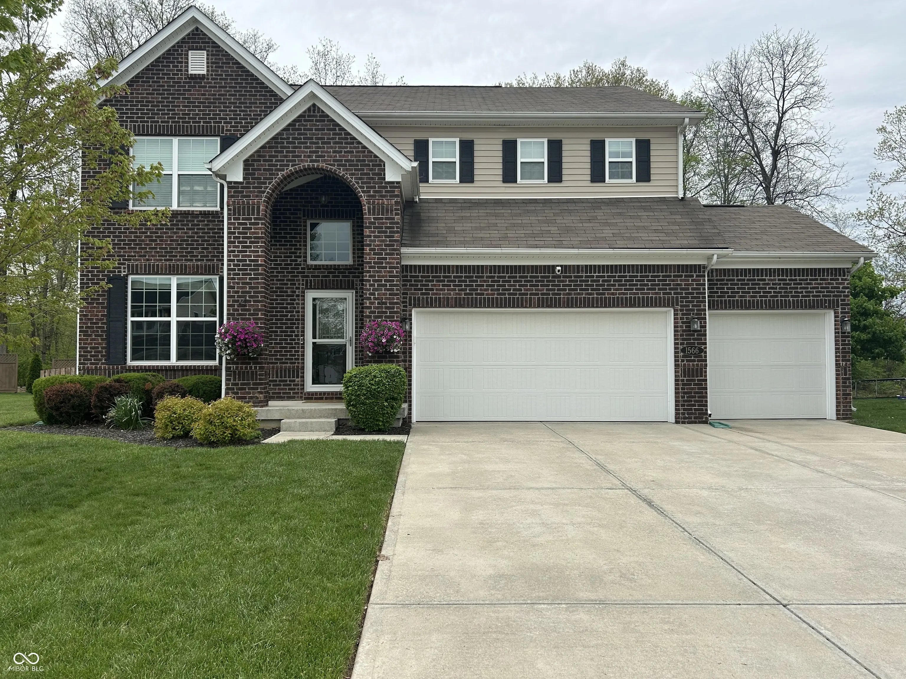 1566 Dorset Drive, Avon