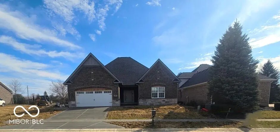 6641 Stone Pointe Way, Indianapolis