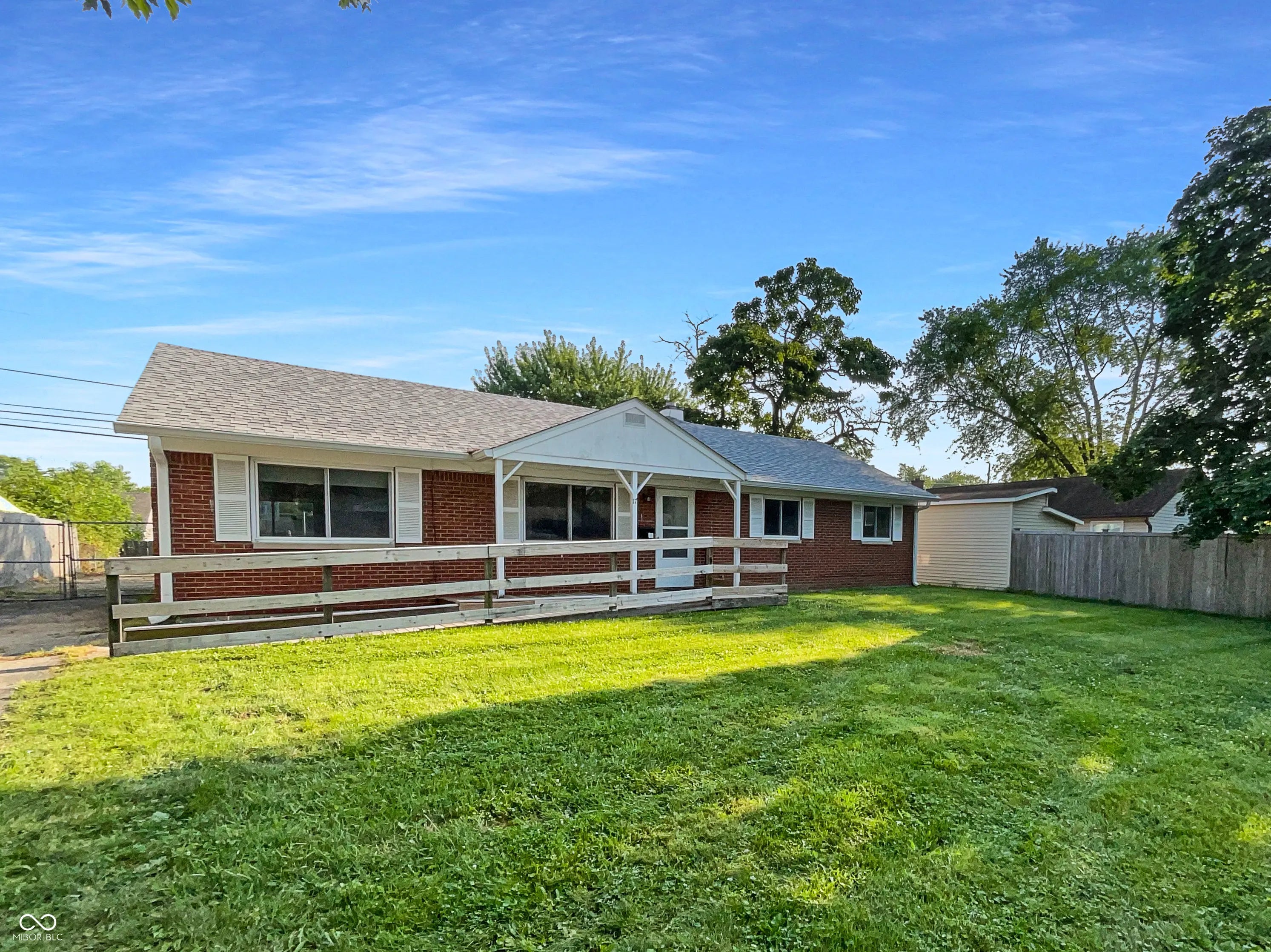 17 Crestview Drive, Greenwood