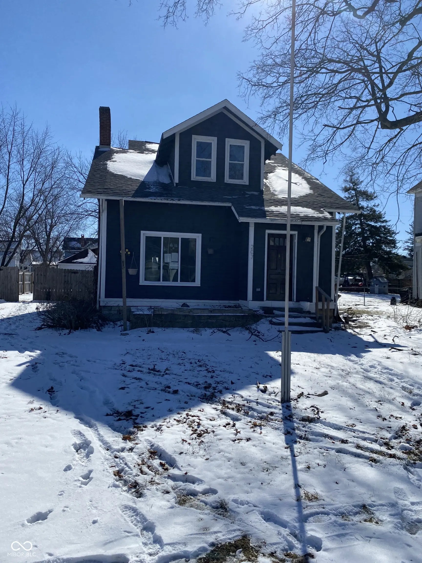 Photo of 207 E Broadway Street Alexandria, IN 46001