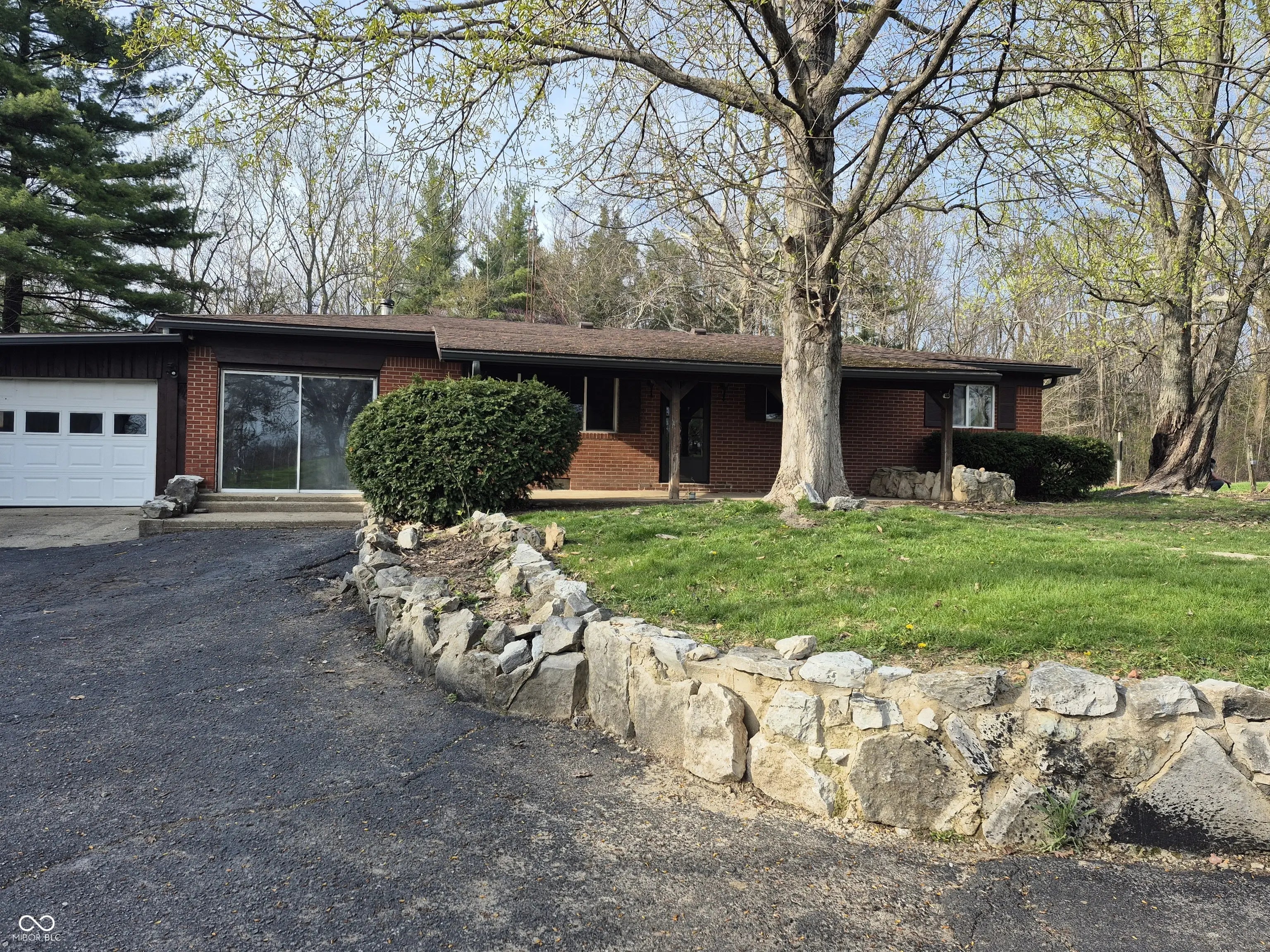 1649 W County Road 100 N, Greencastle