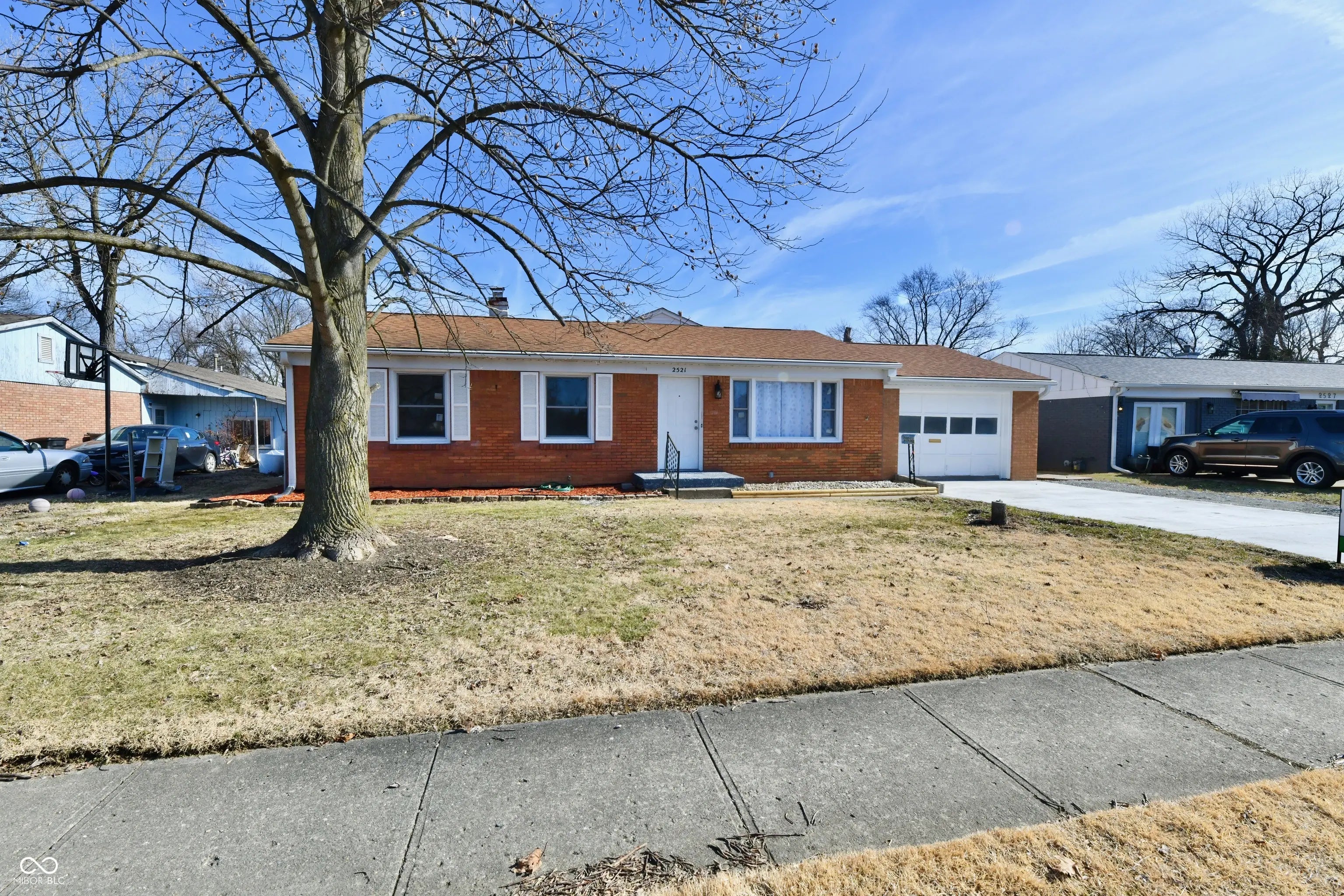 Photo of 2521 Beechcrest Drive Indianapolis, IN 46203