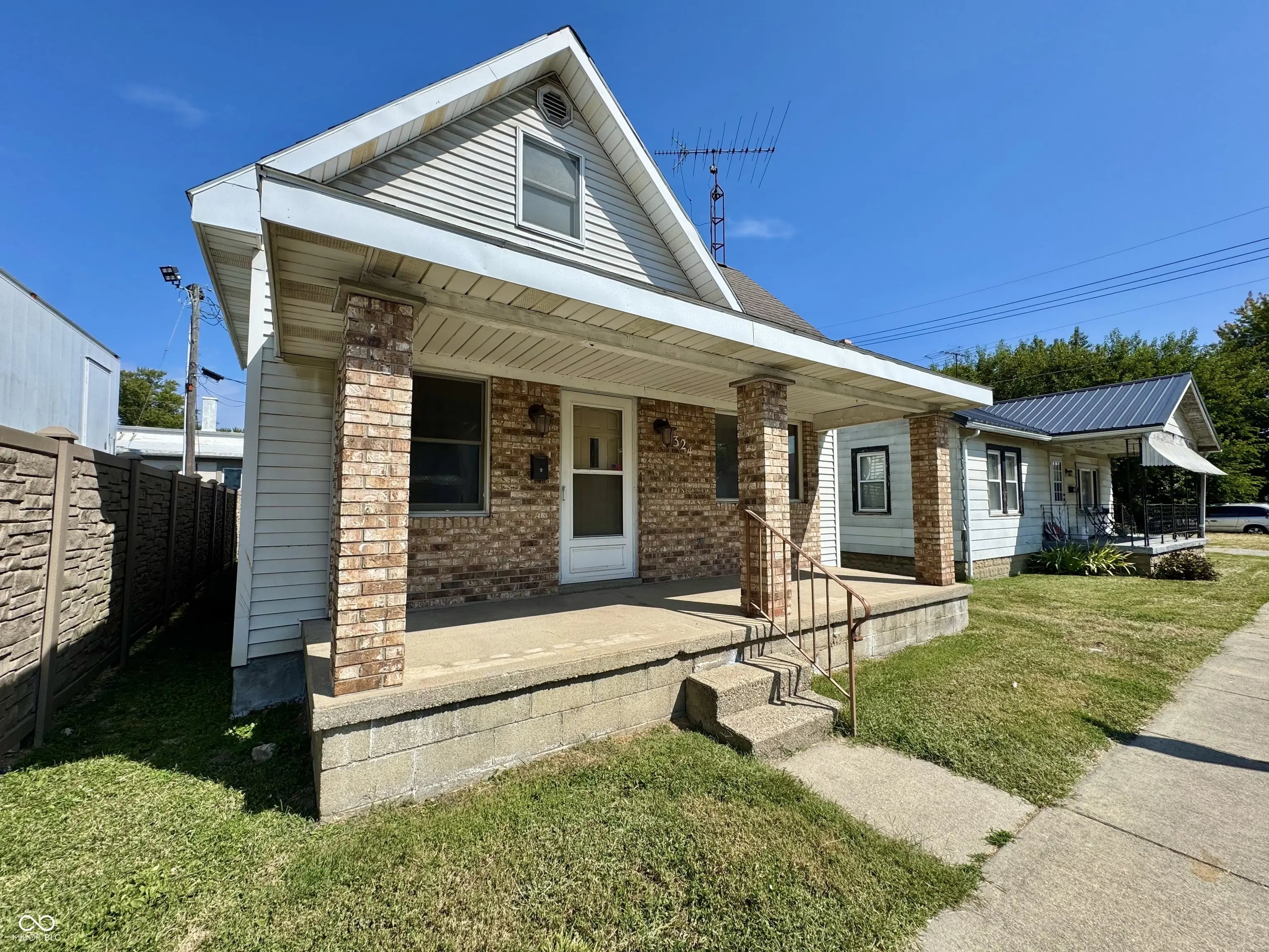 324 W 1st Street, Rushville
