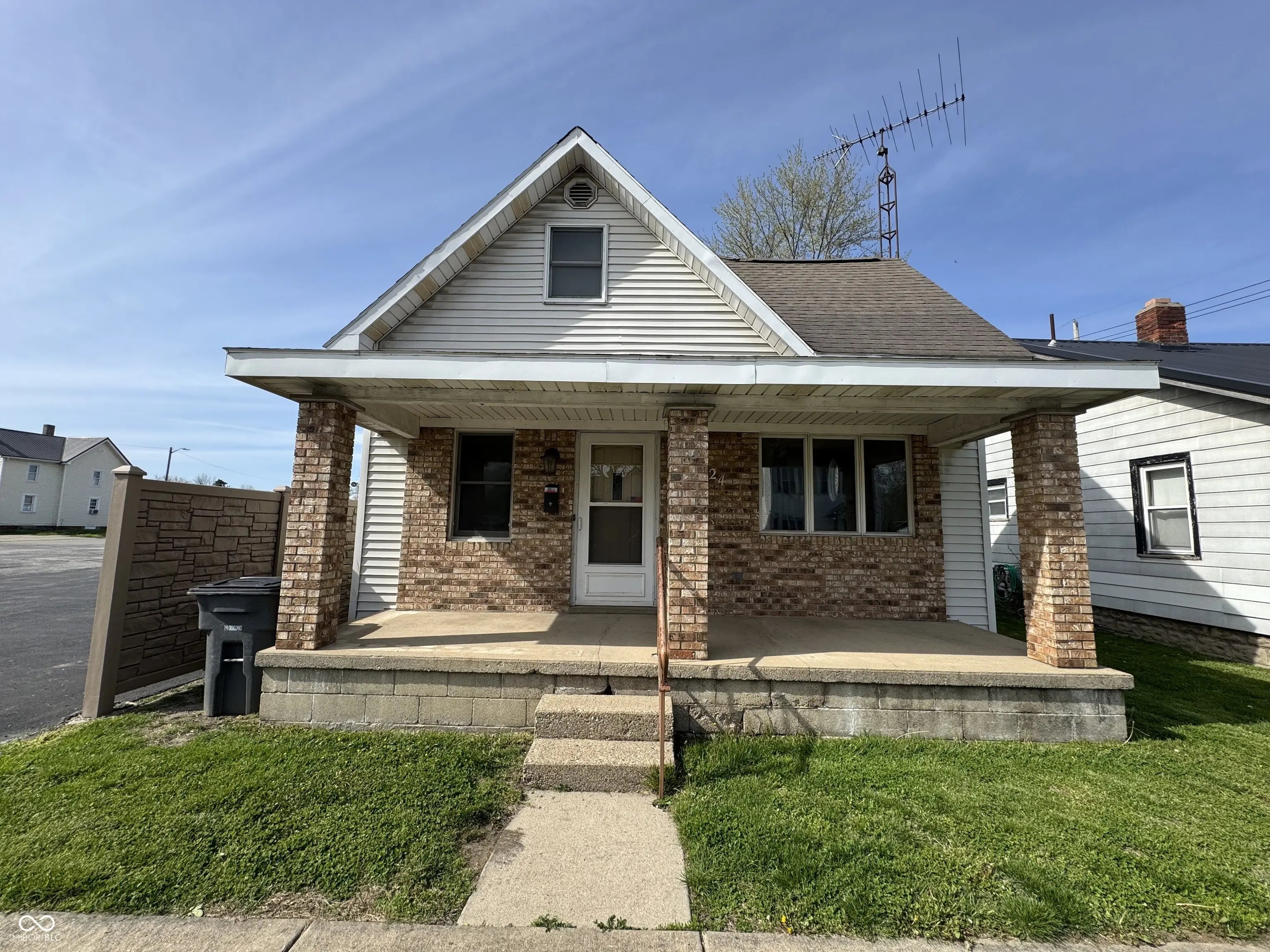 324 W 1st Street, Rushville