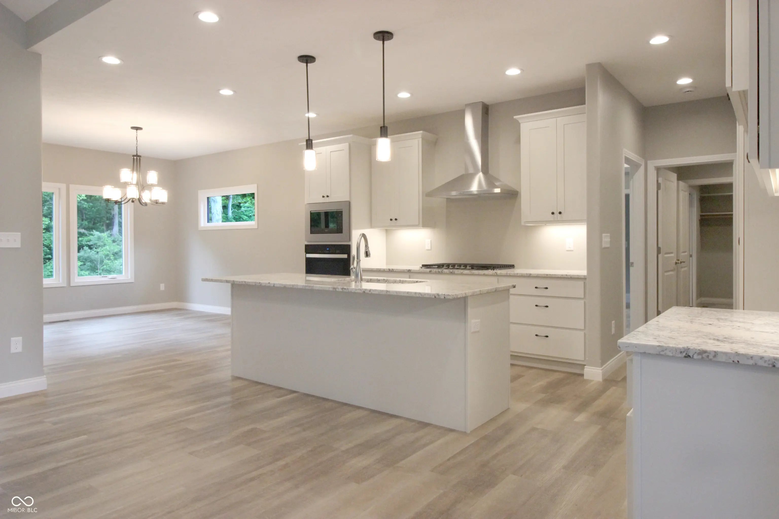 3604 Maple Ridge Drive MLS 22025006 Maple Ridge photo 2