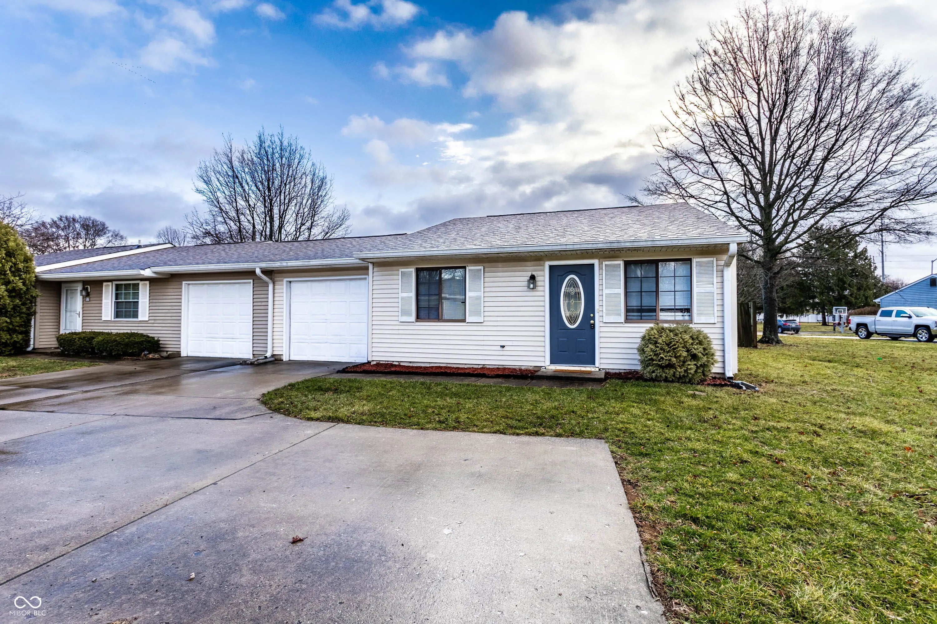 8004 Minlo Drive, Indianapolis