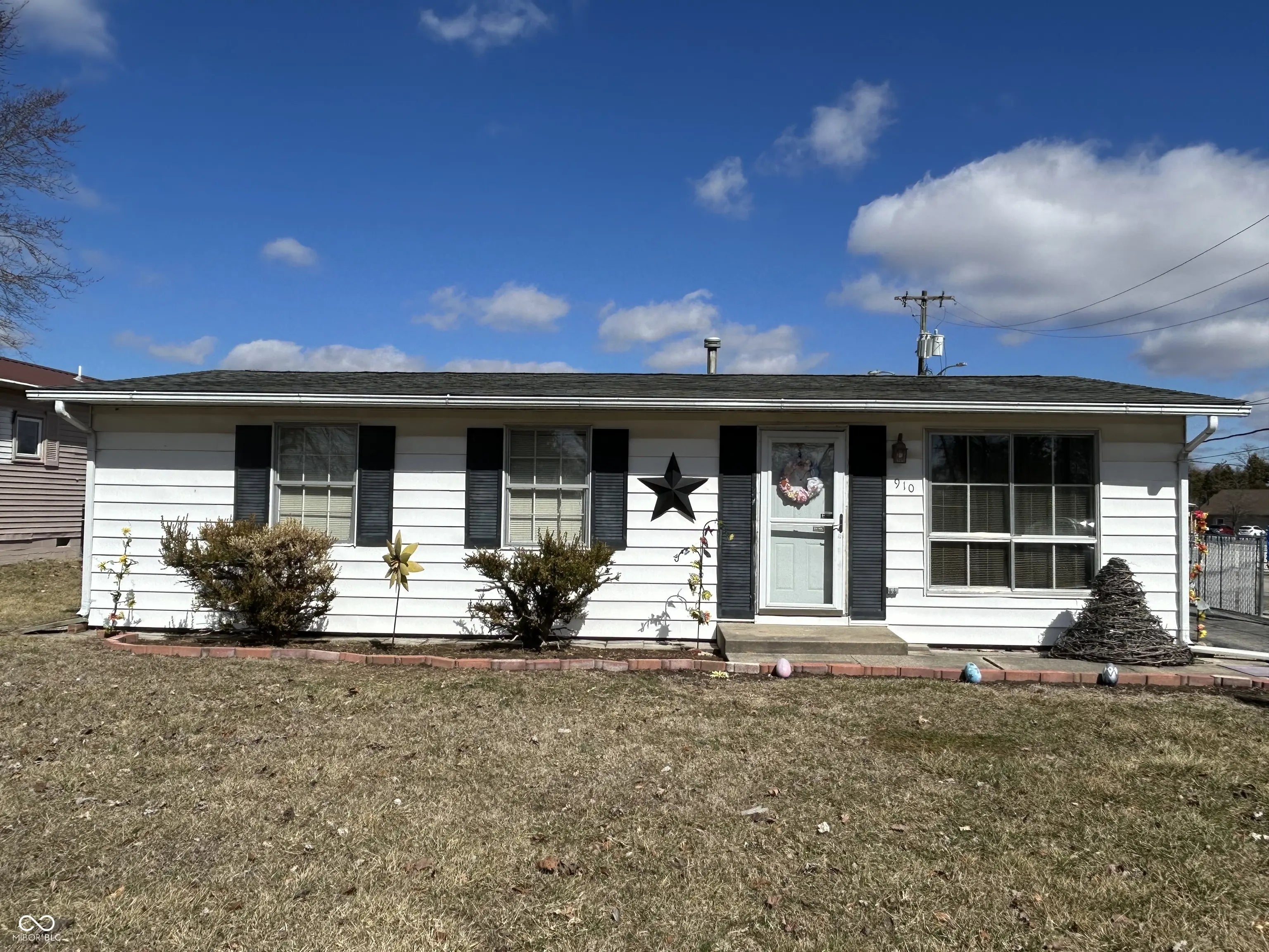 Photo of 910 Howard Avenue Rockville, IN 47872