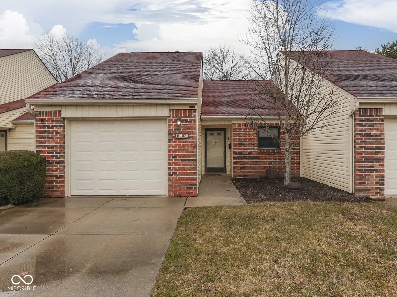 5457 Happy Hollow, Indianapolis