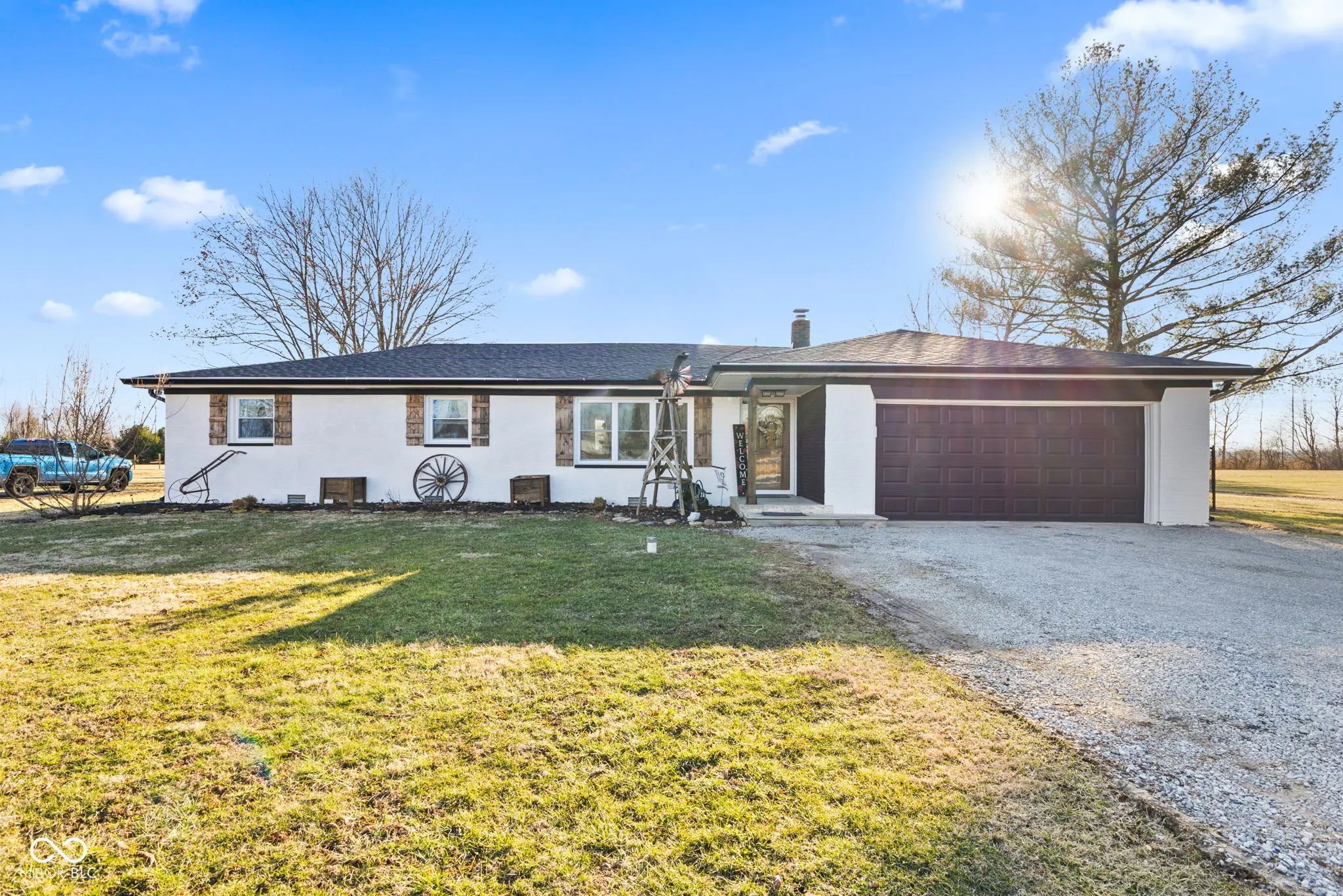 5195 N Frontage Road, Fairland
