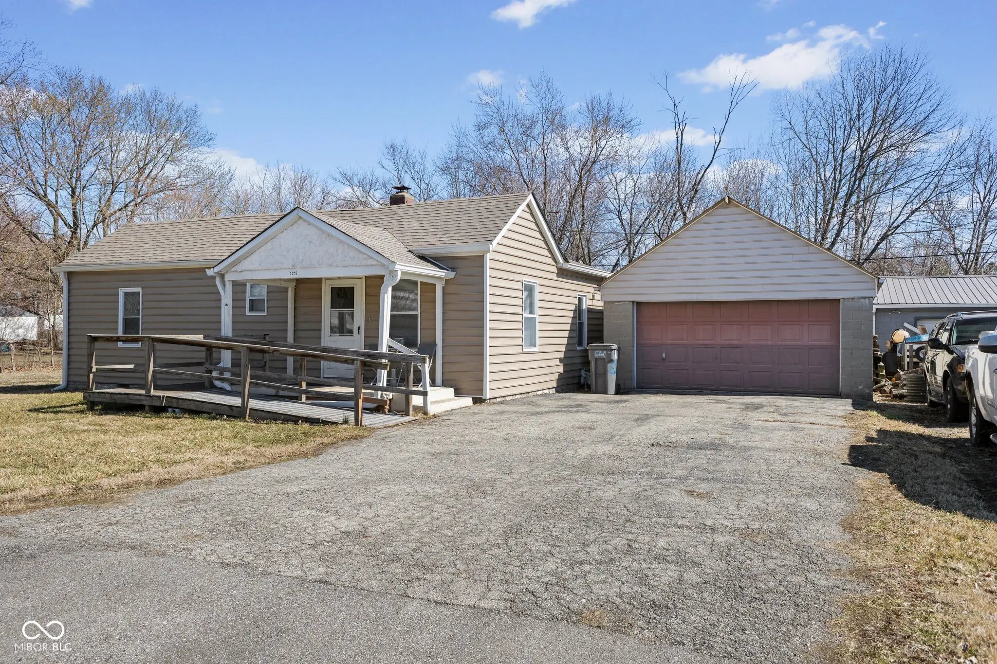 1205 S Dequincy Street, Indianapolis