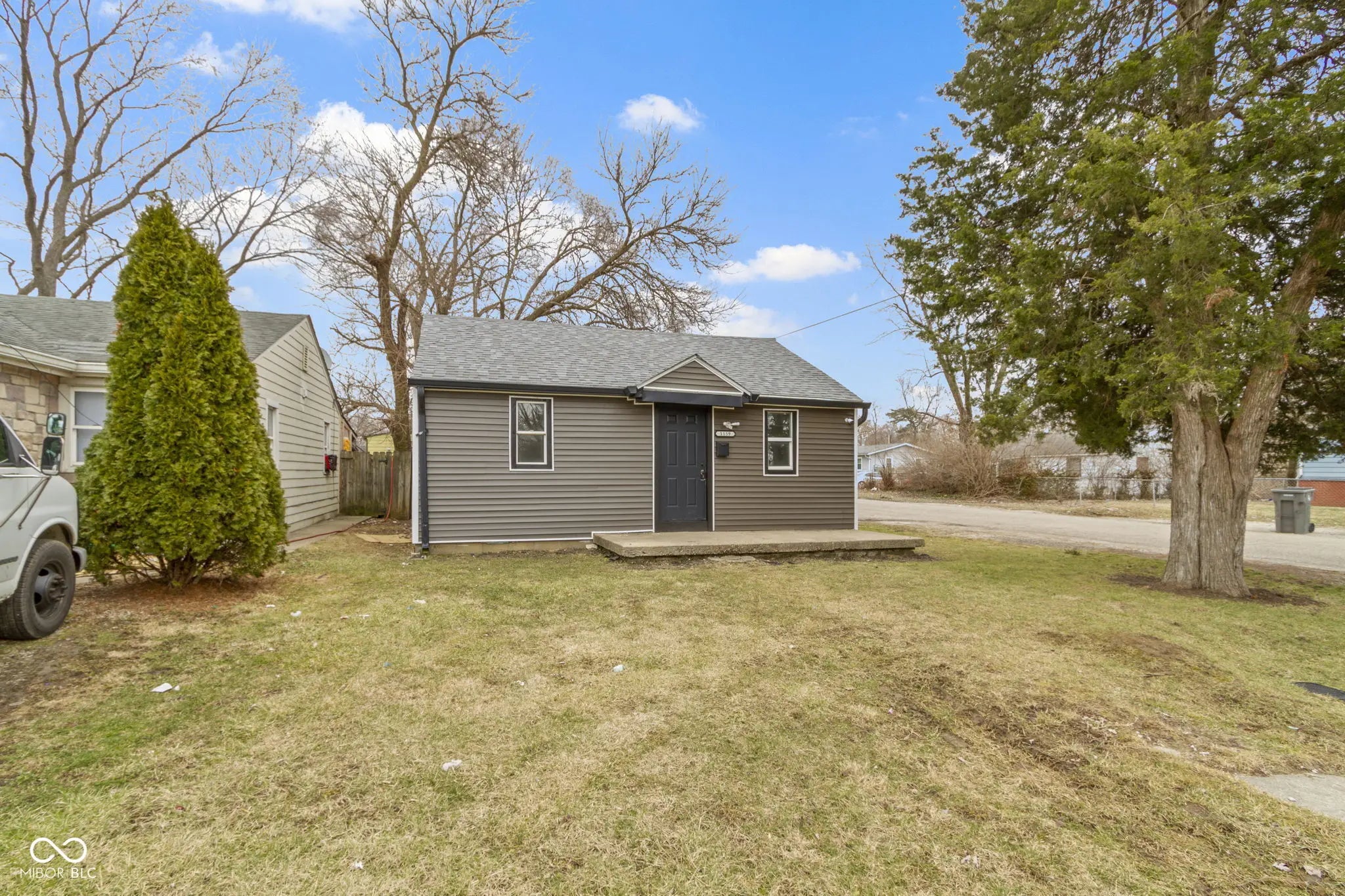 1159 S Bradley Avenue, Indianapolis