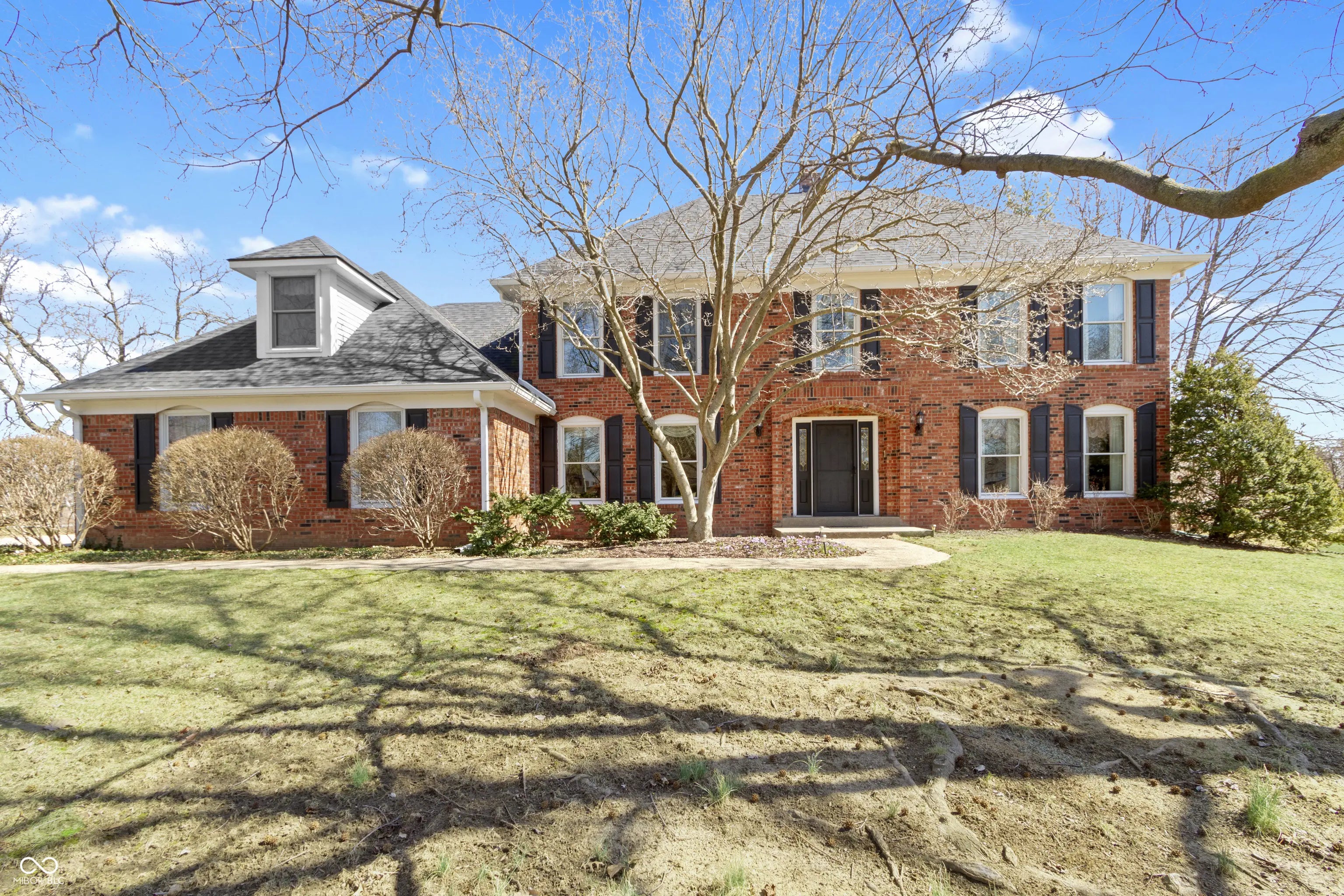 Photo of 10817 Lakeview Drive Carmel, IN 46033