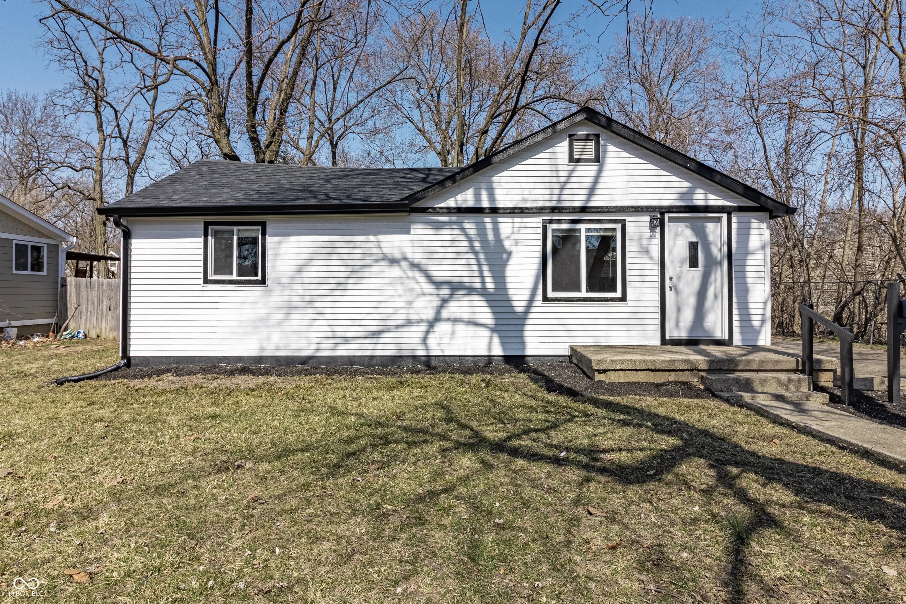 7252 E 47th Street, Indianapolis