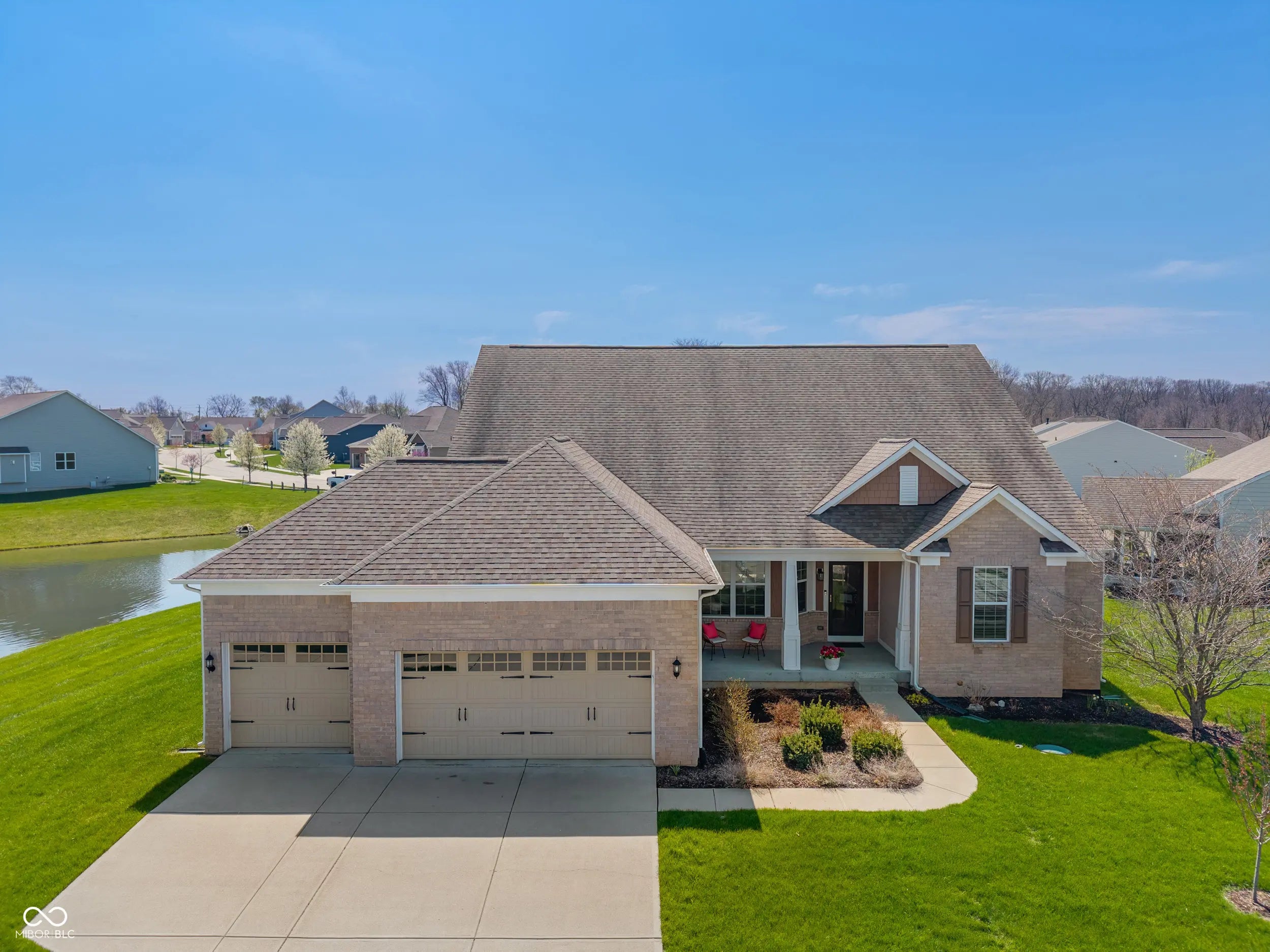 9559 Summer Hollow Drive, Fishers
