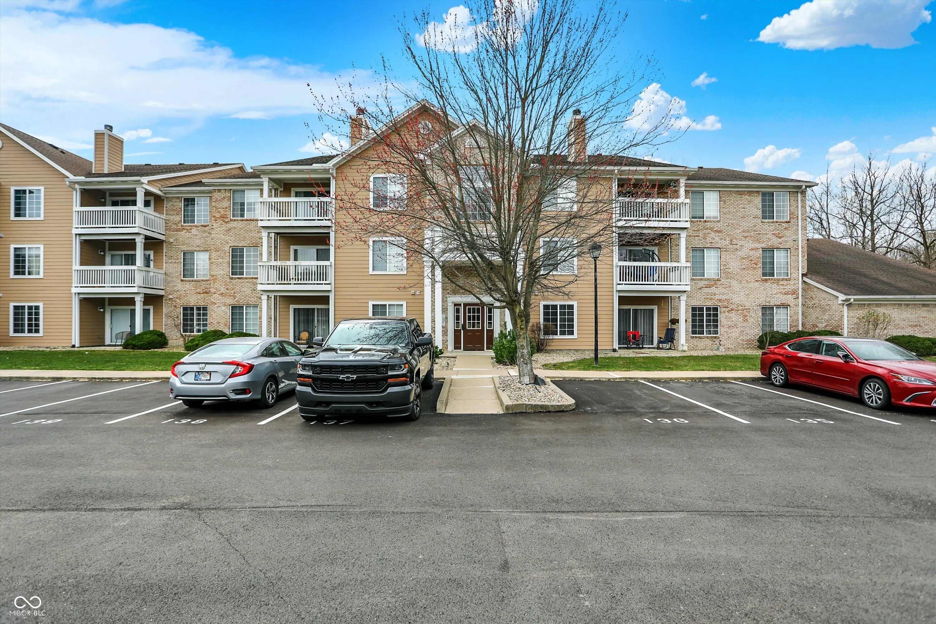 4925 Opal Ridge Lane 309, Indianapolis