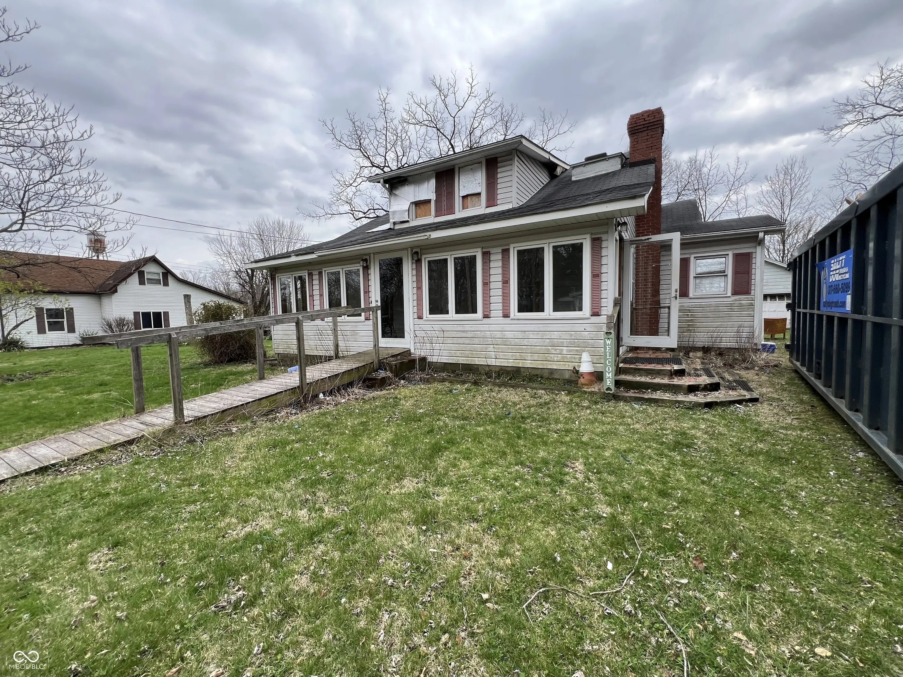 Photo of 805 W 3rd Street Alexandria, IN 46001