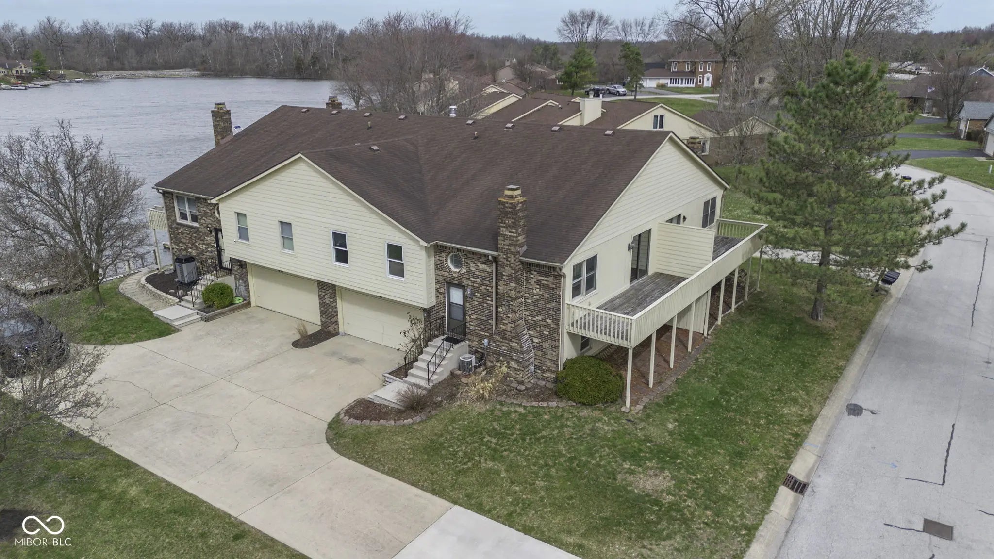 Photo of 1847 Crystal Bay East Drive Plainfield, IN 46168