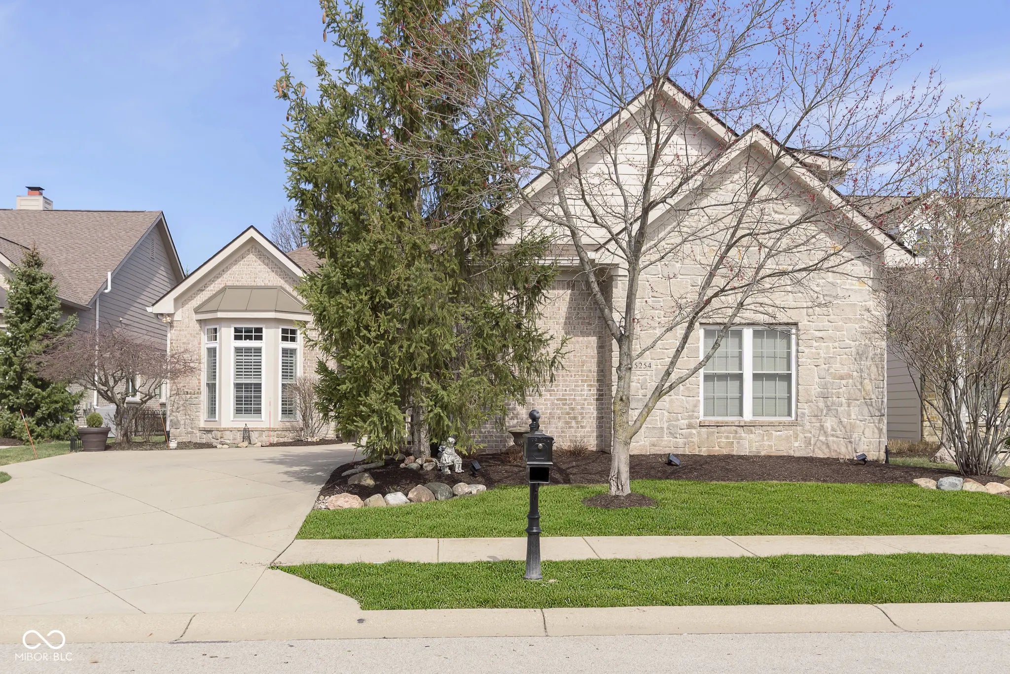 15254 Kampen Circle, Carmel