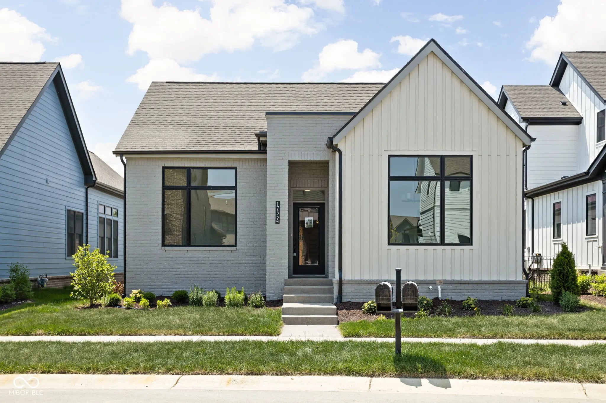 17354 Newton Main Street, Westfield
