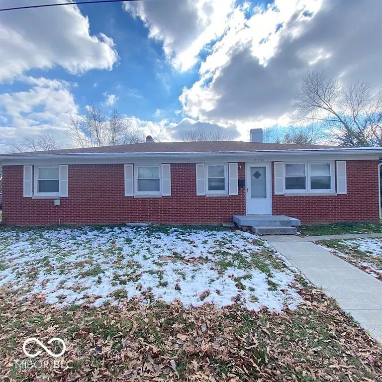 5541 E 40th Street, Indianapolis
