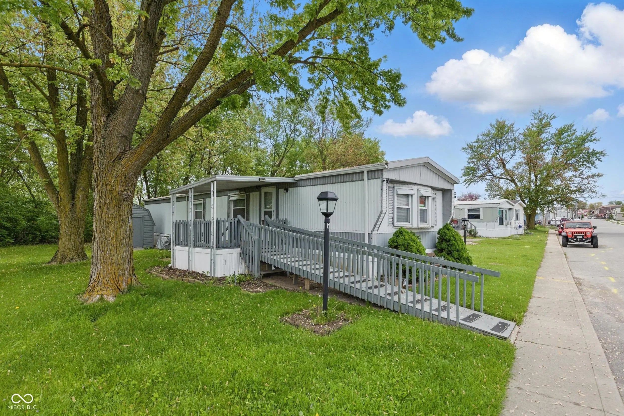 Photo of 13736 Main Street Grabill, IN 46741