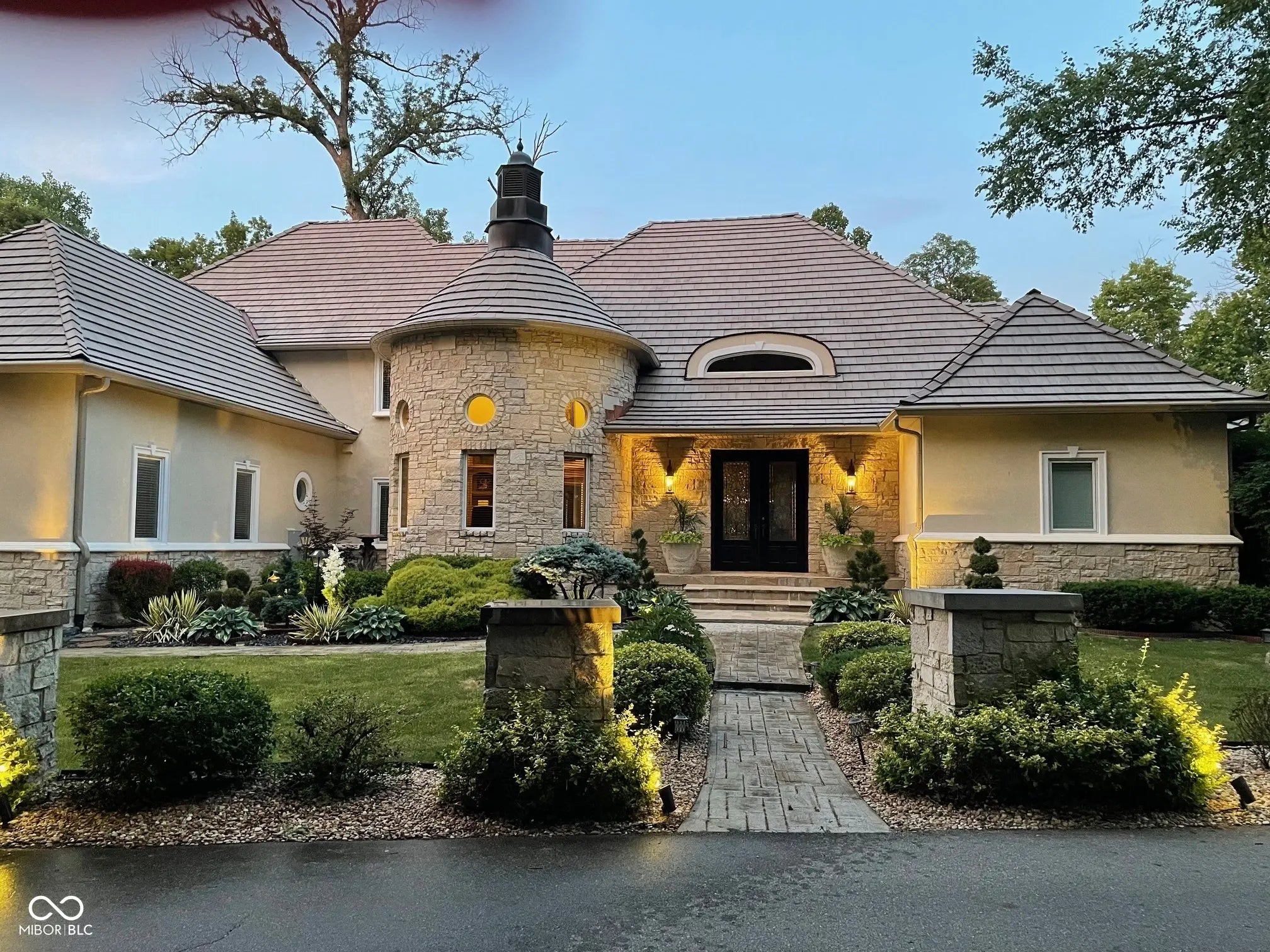 Photo of 10821 Club Point Drive Fishers, IN 46037