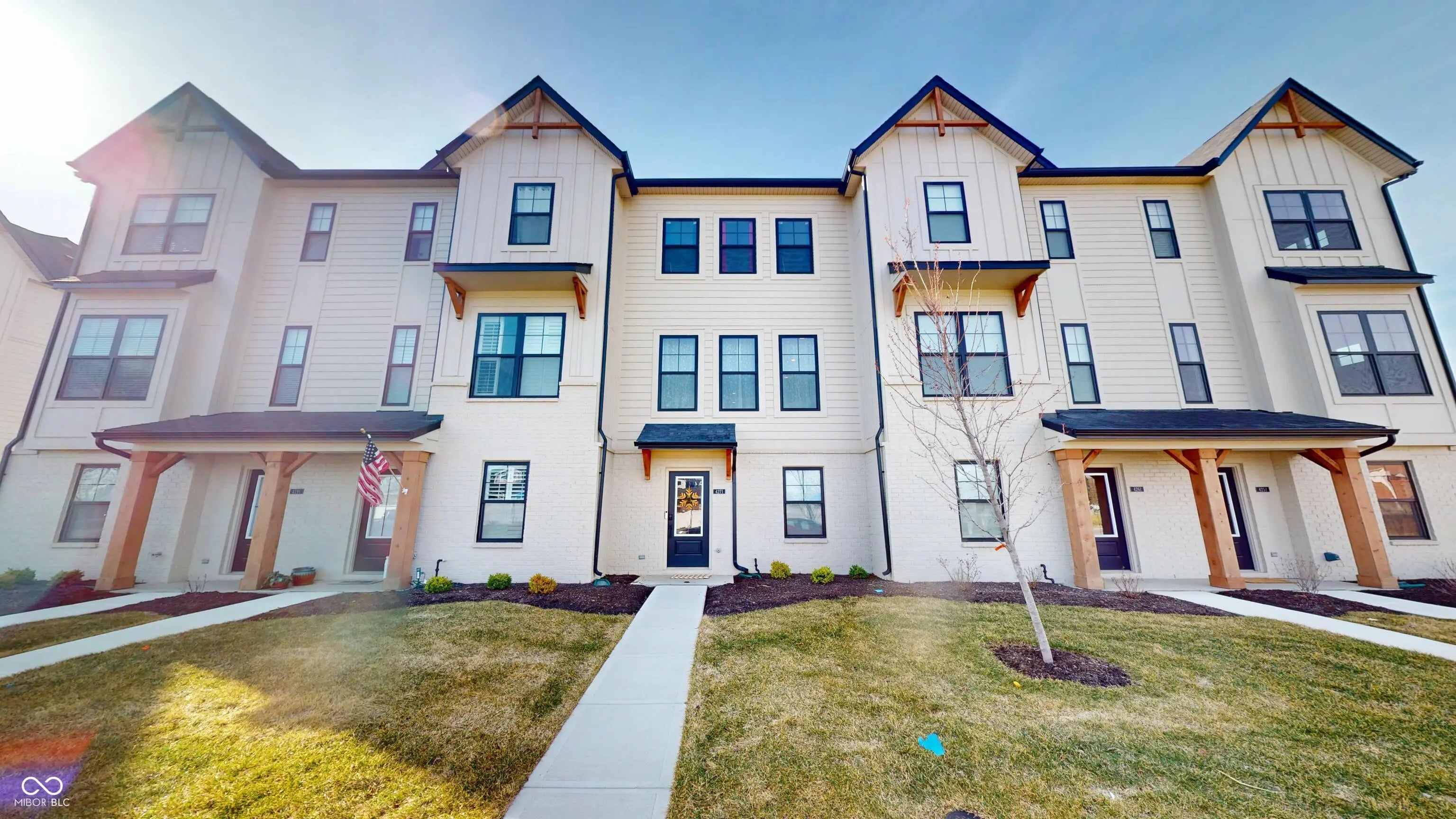 4271 Barrel Lane, Westfield