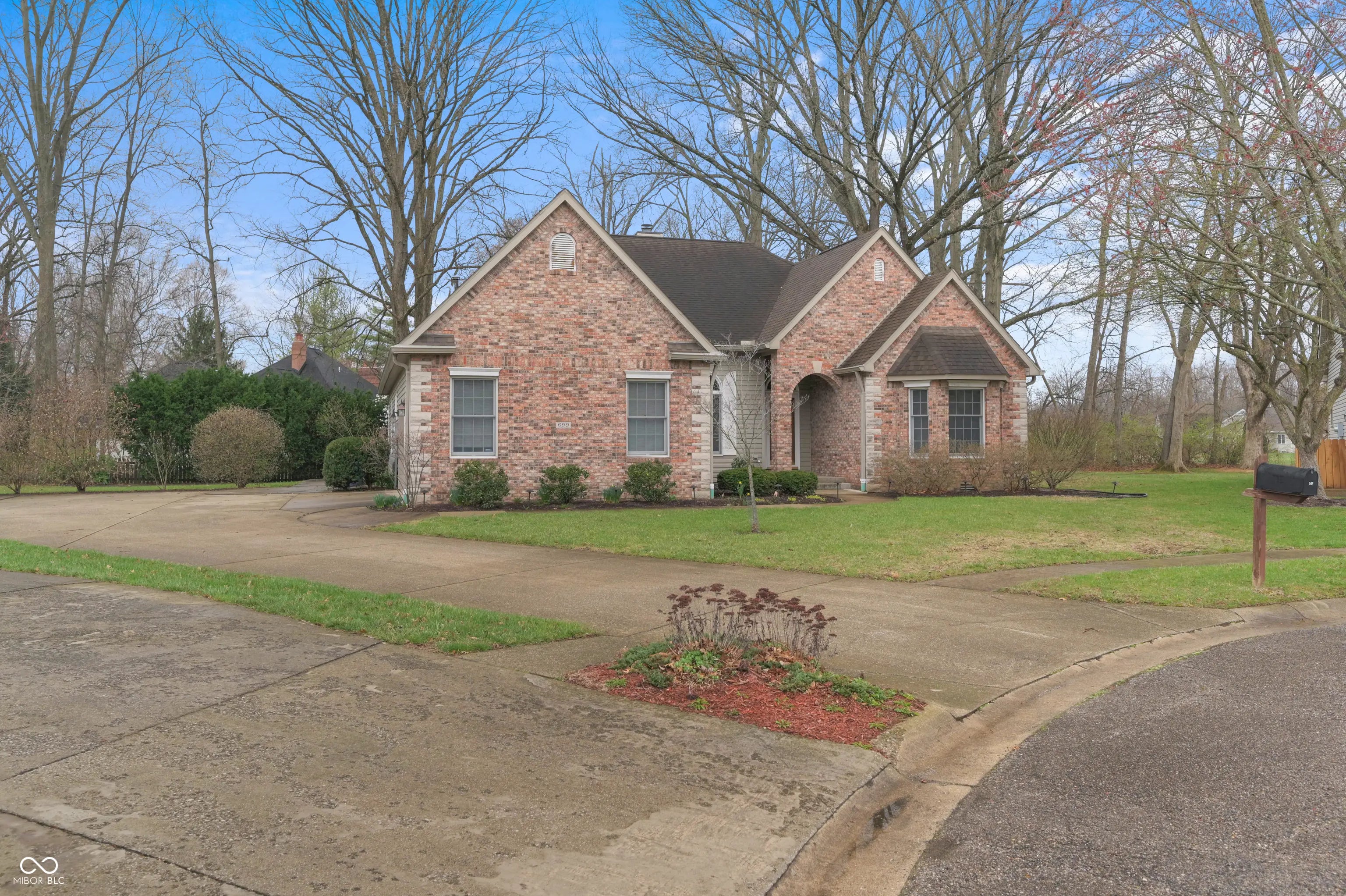 699 Hollowbrook Court, Terre Haute