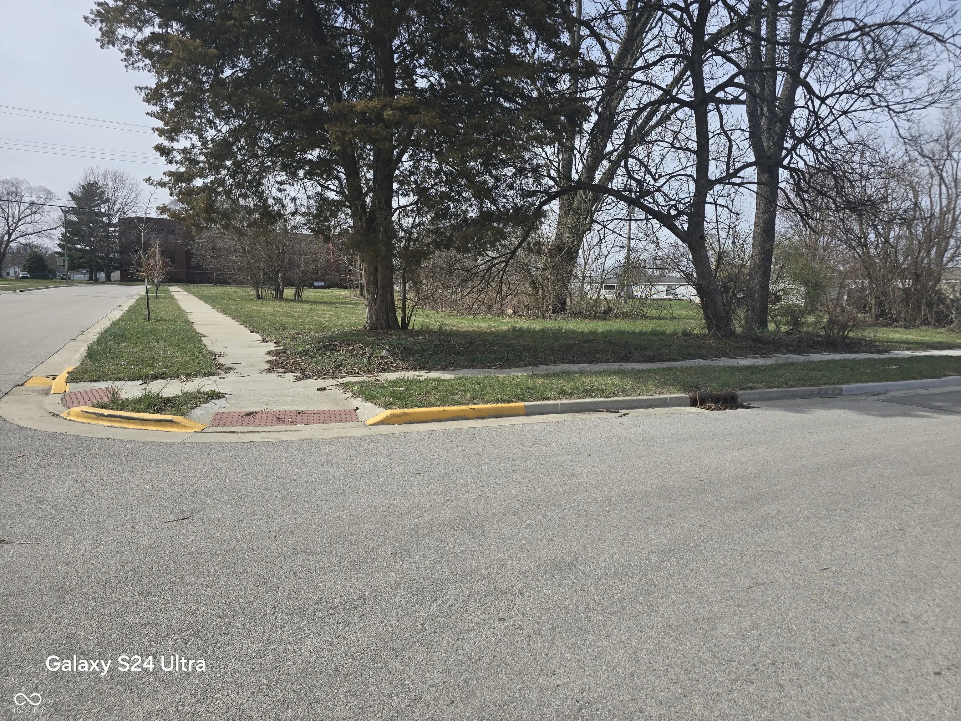1227,1229,1231 S 13th Half Street, Terre Haute