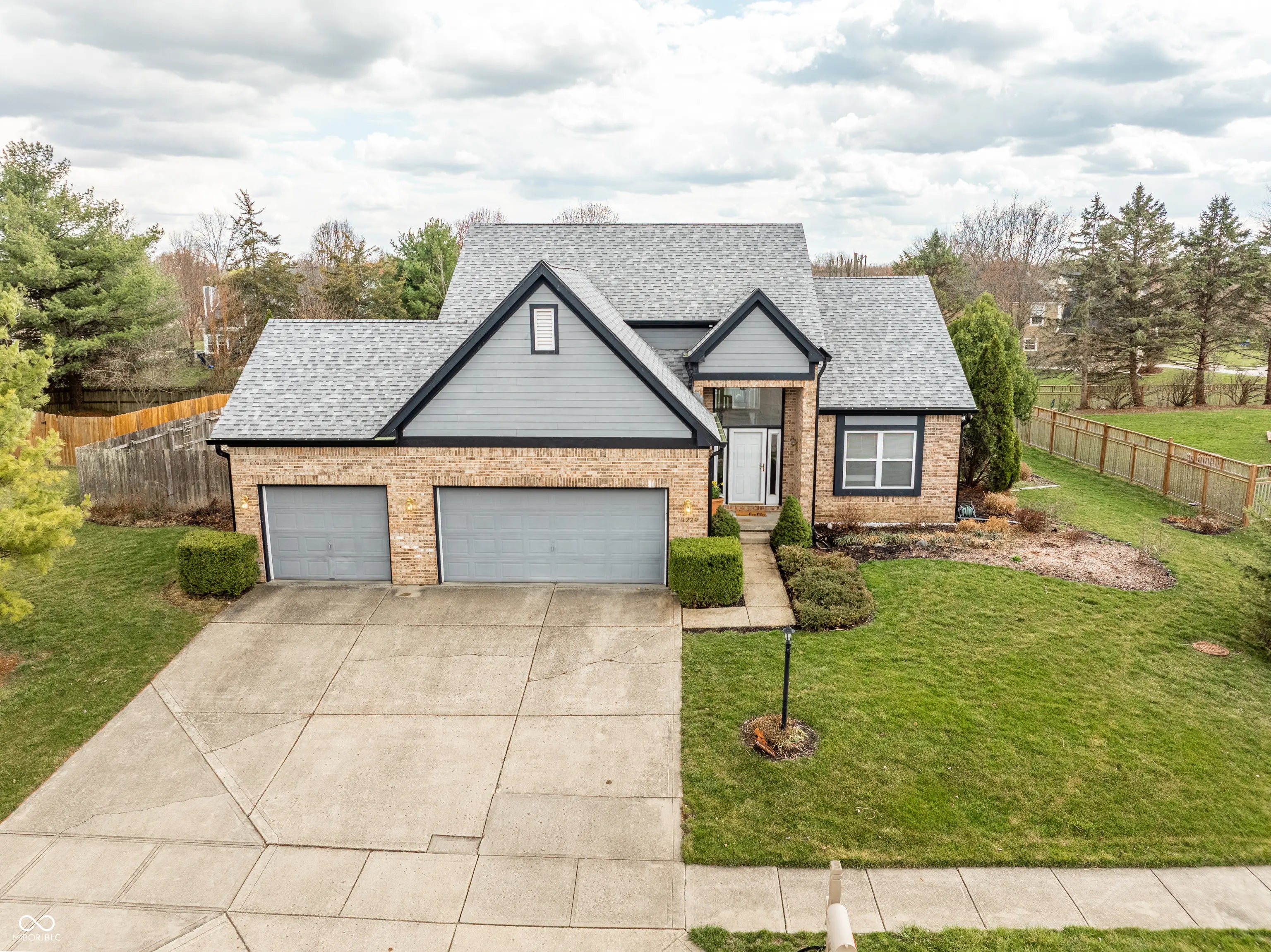 Photo of 11229 Echo Ridge Lane Indianapolis, IN 46236