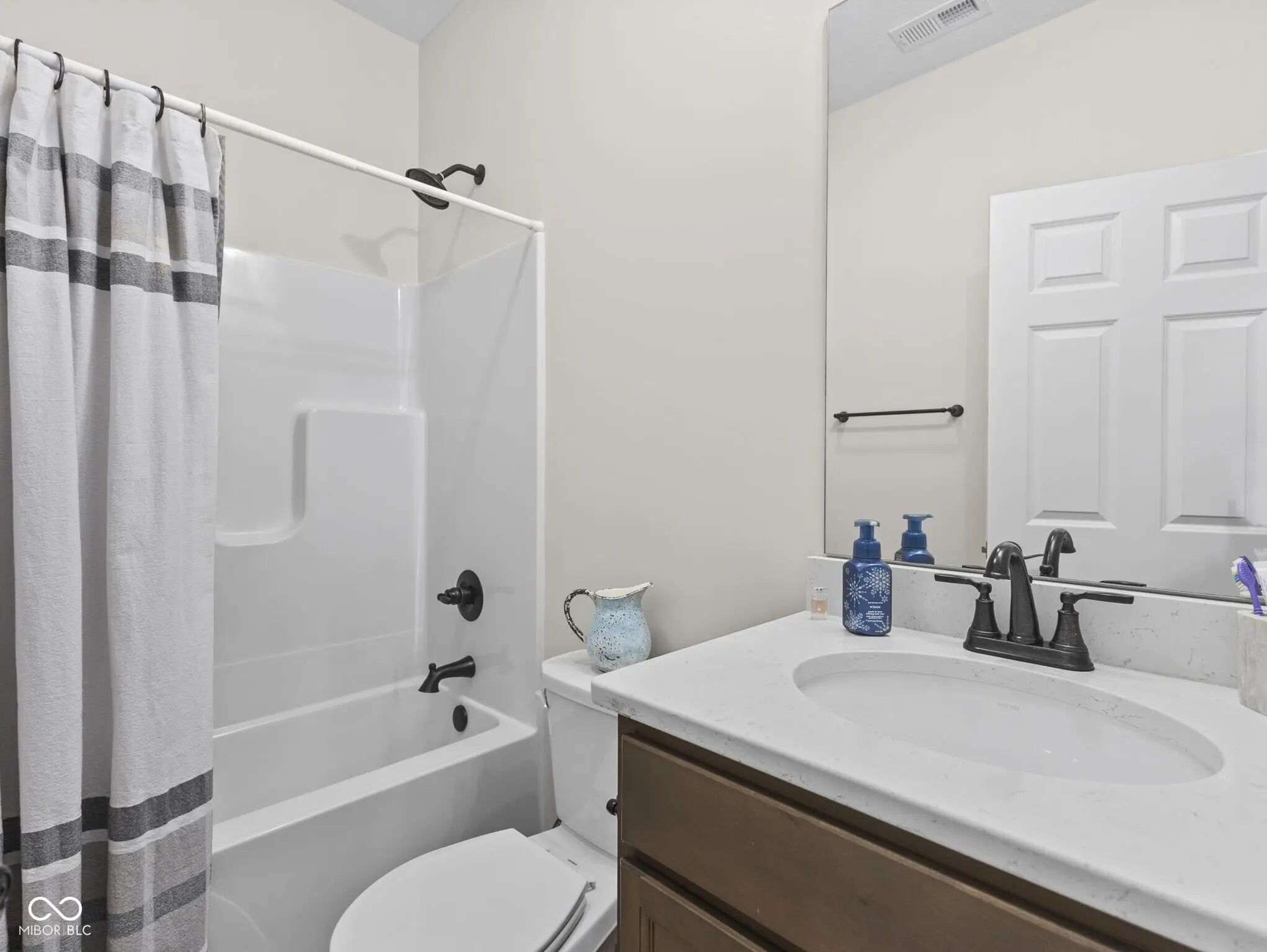 1911 S A Street MLS 22028853 Rolling Hills photo 19